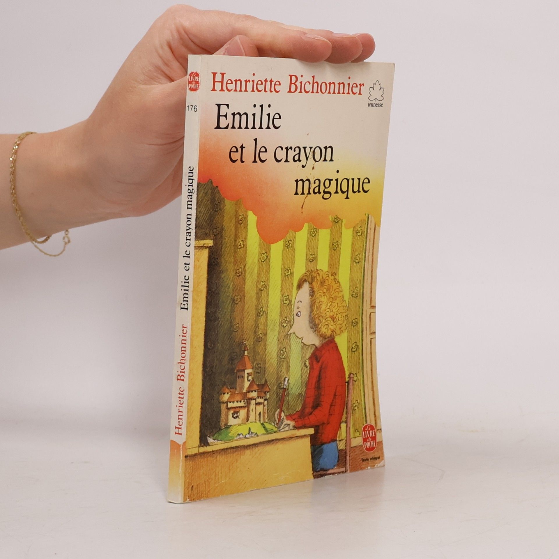 Emilie et le crayon magique