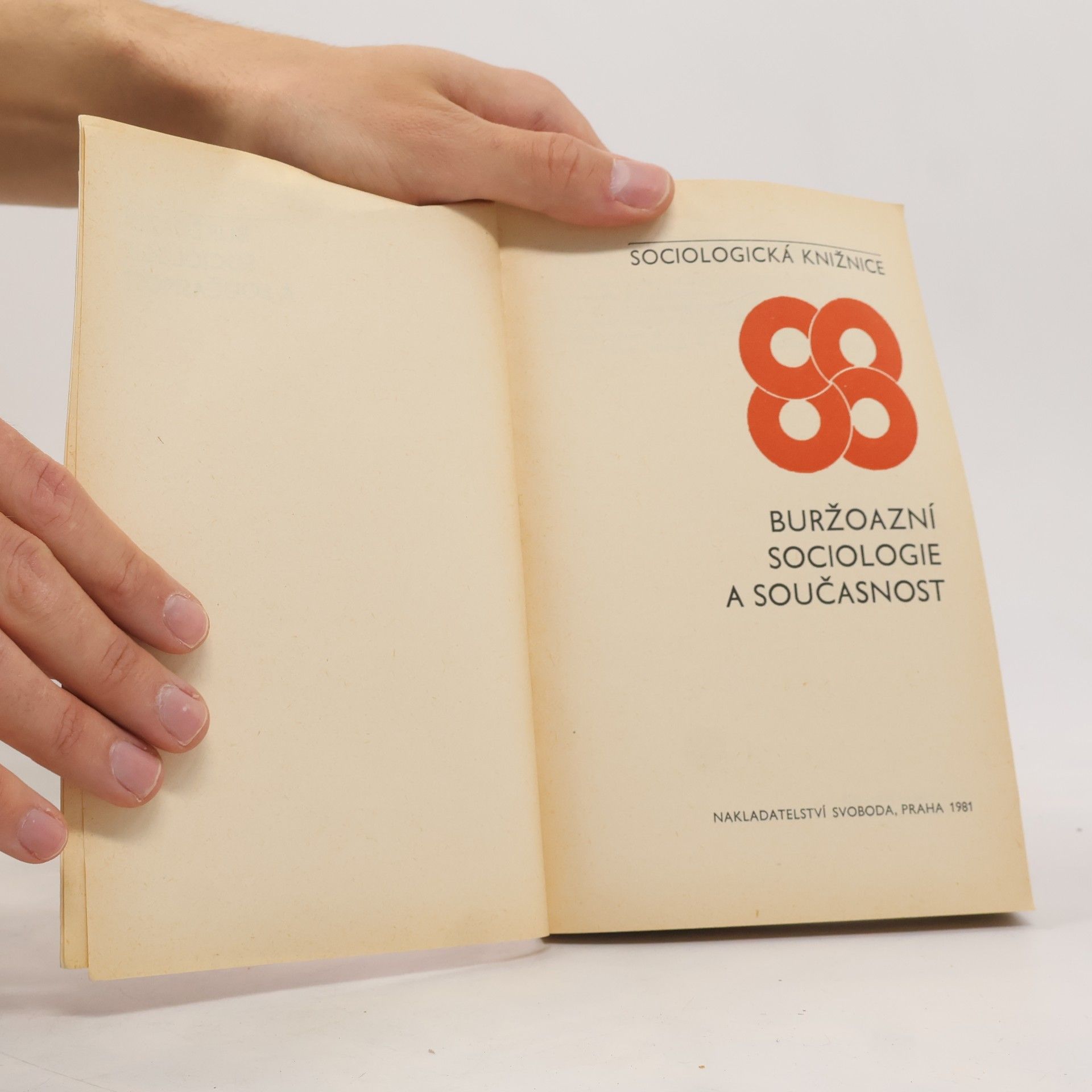 Autorenkollektiv Buržoázní sociologie a současnost