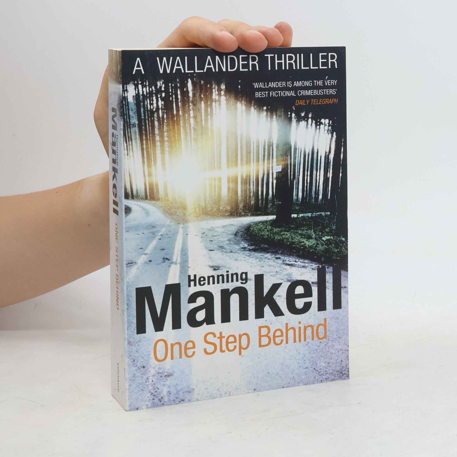 Henning Mankell One Step Behind