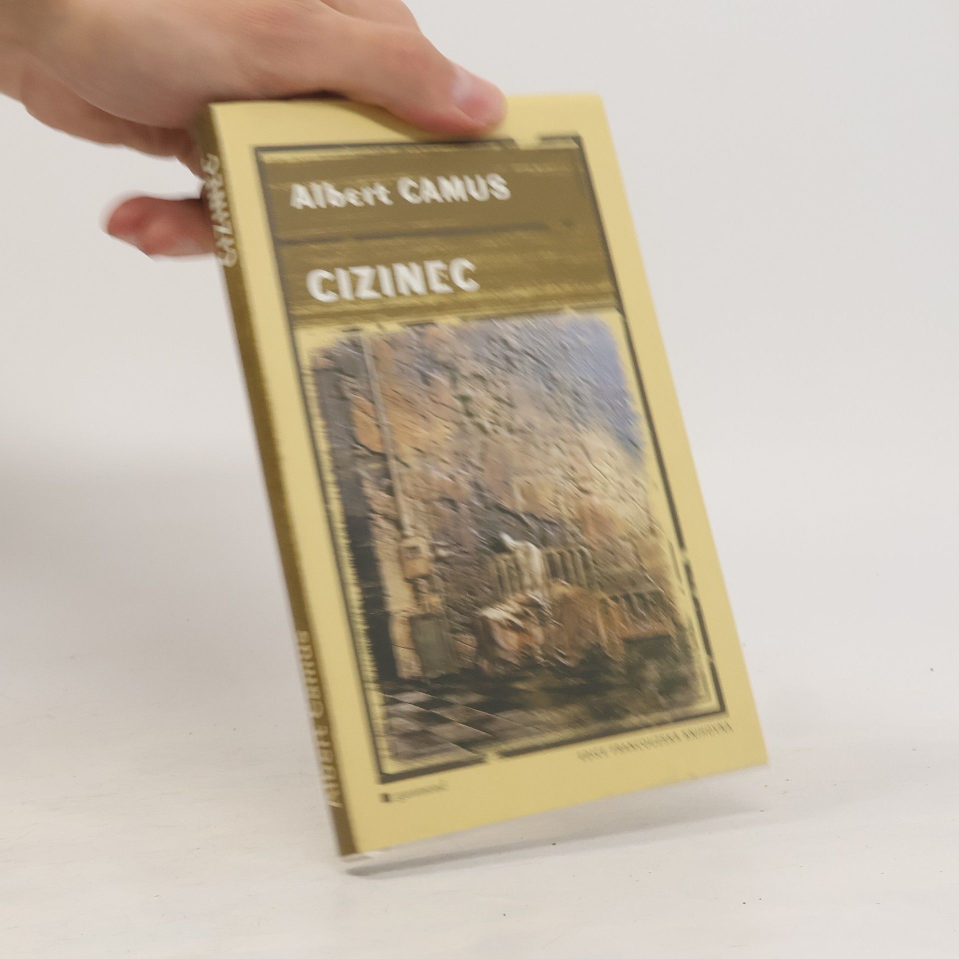 Albert Camus Cizinec