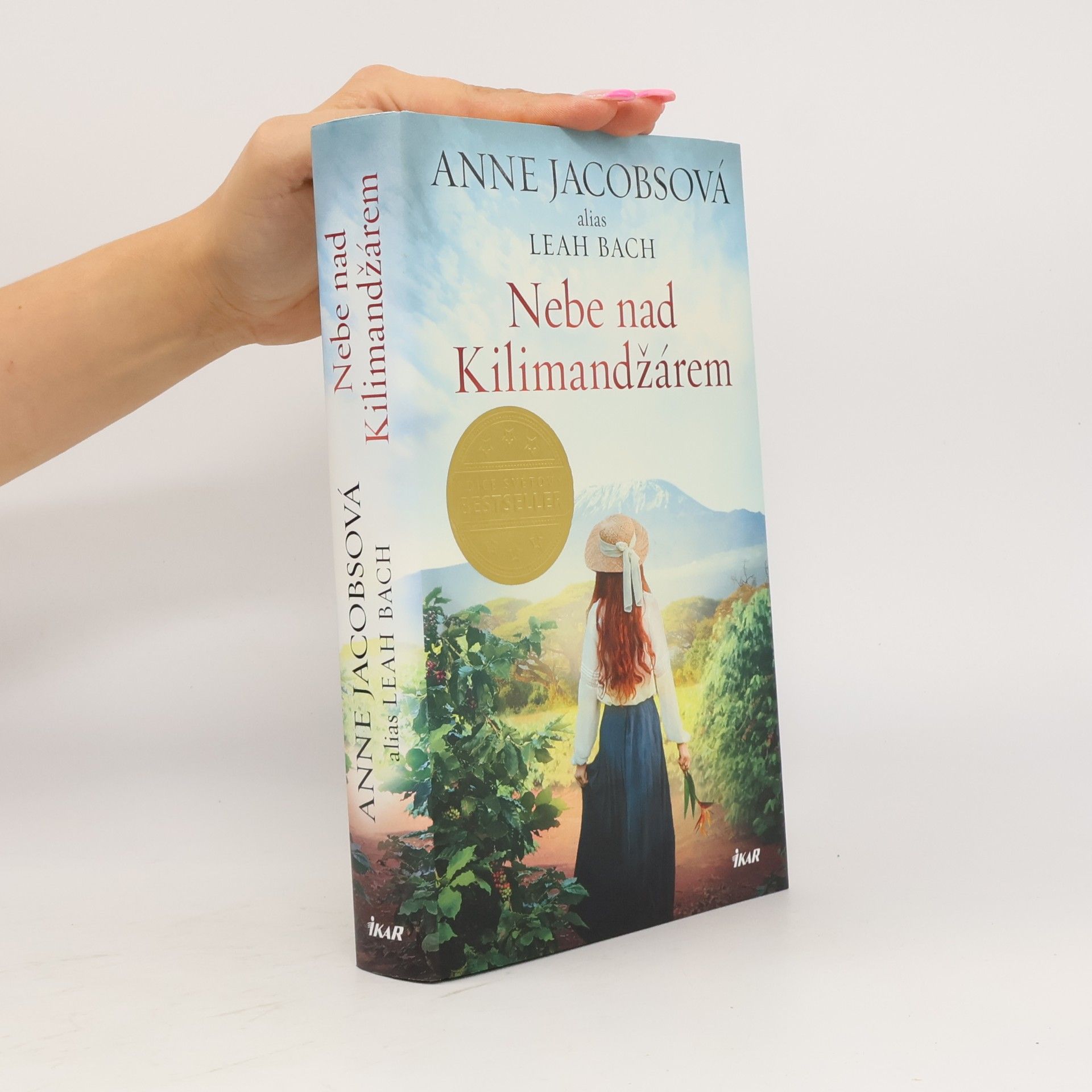 Anne Jacobs Nebe nad Kilimandžárem