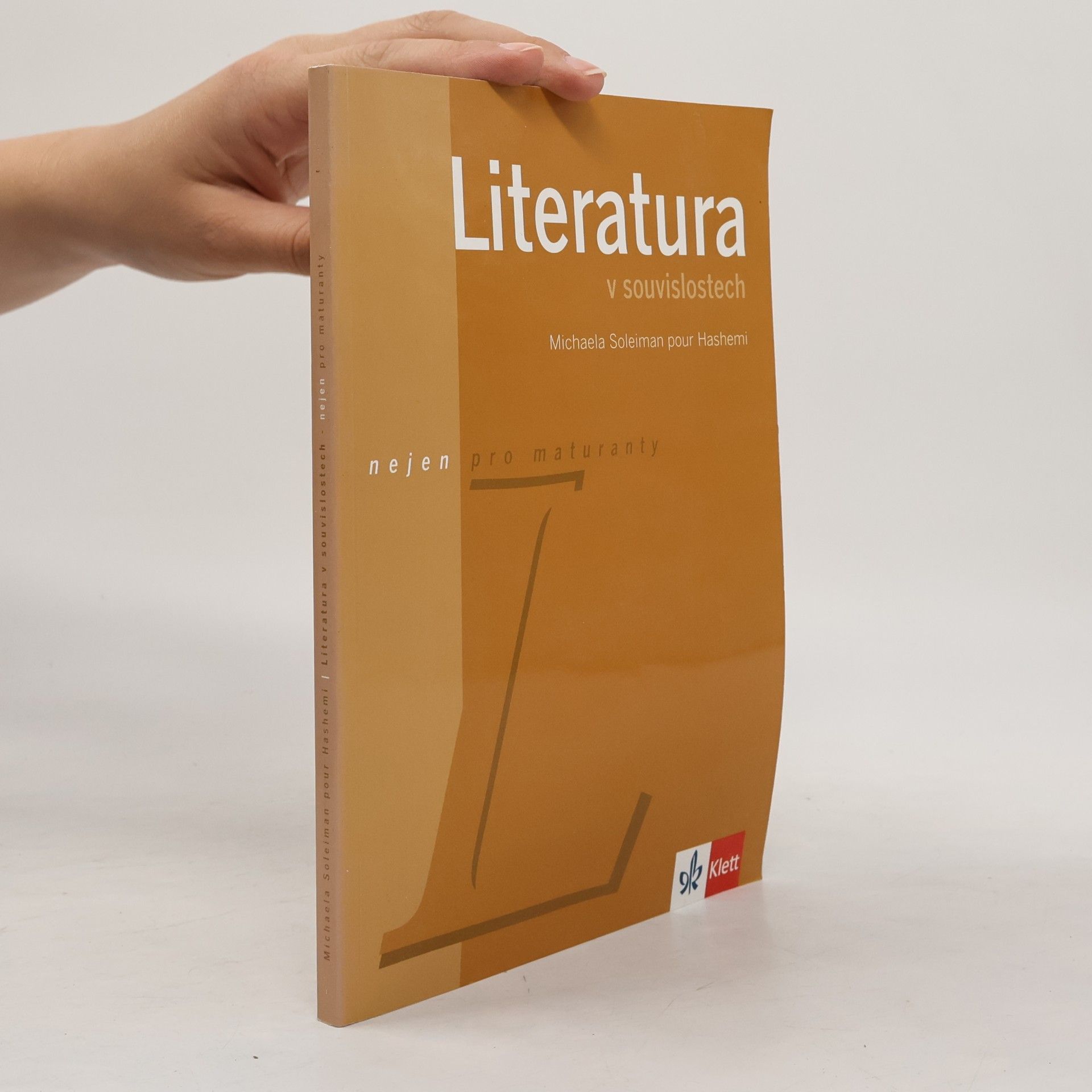 Michaela Soleiman pour Hashemi Literatura v souvislostech