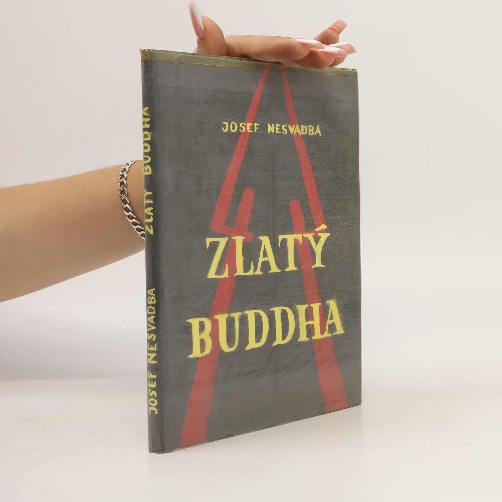 Josef Nesvadba Zlatý Buddha