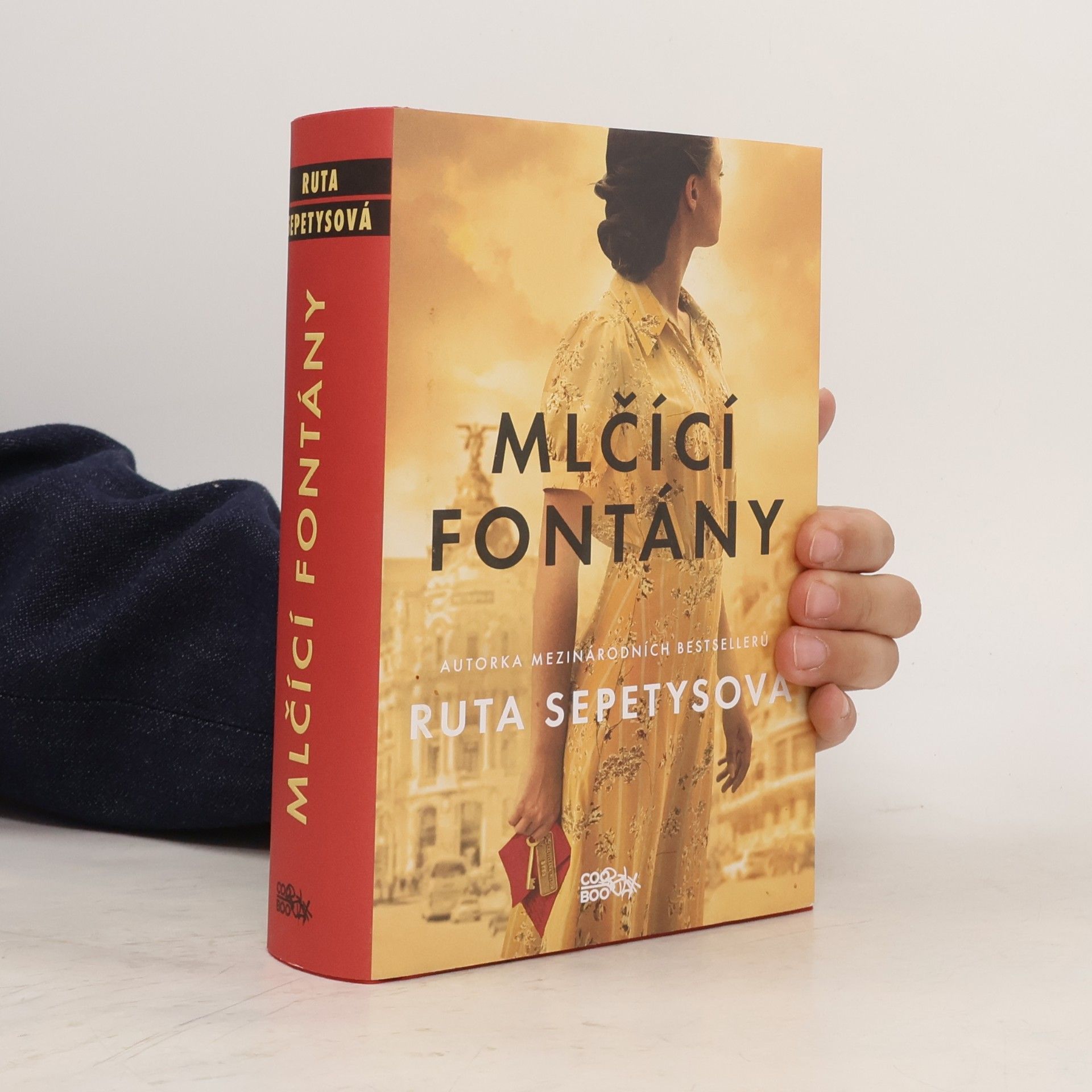 Ruta Sepetys Mlčící fontány