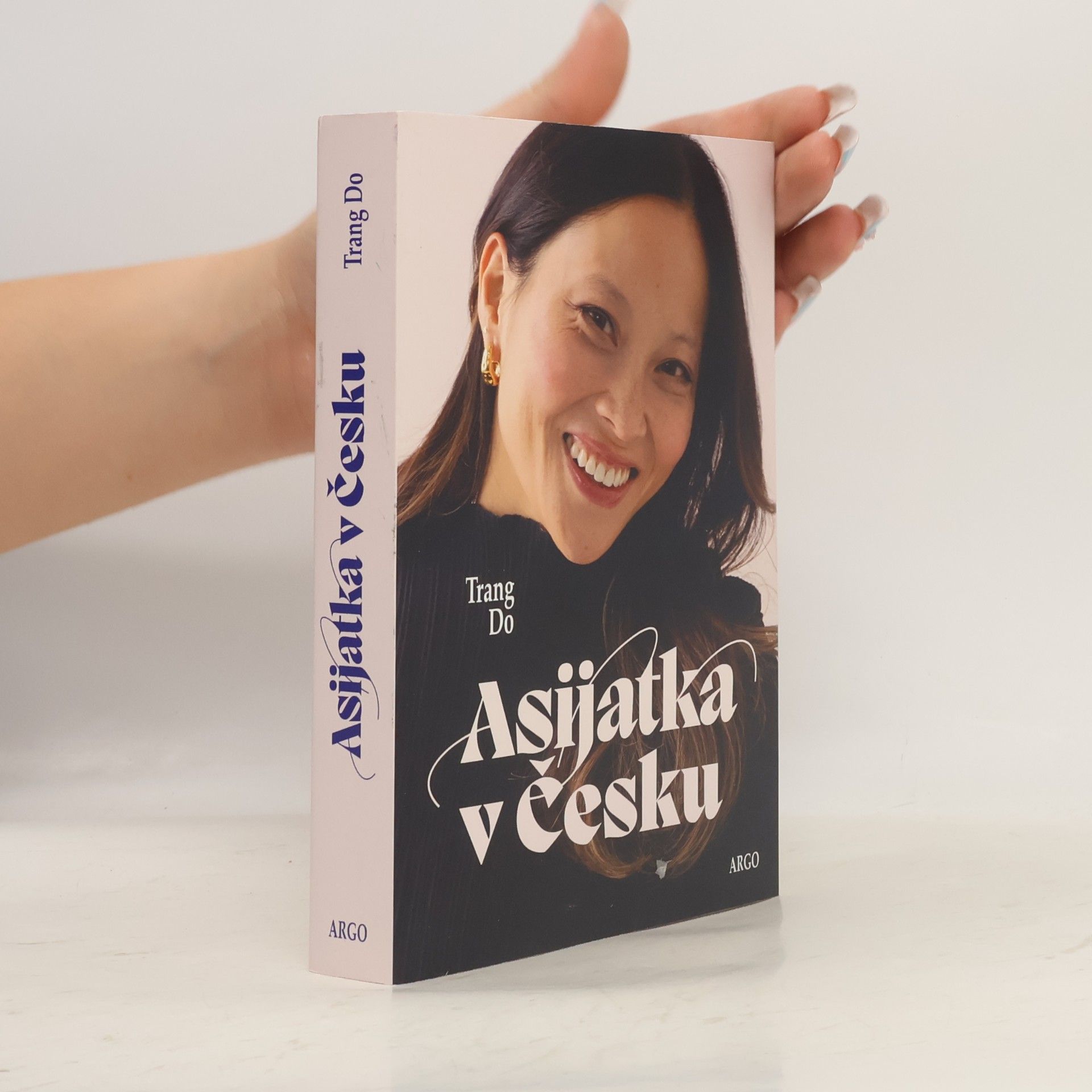 Do Thu Trang Asijatka v Česku