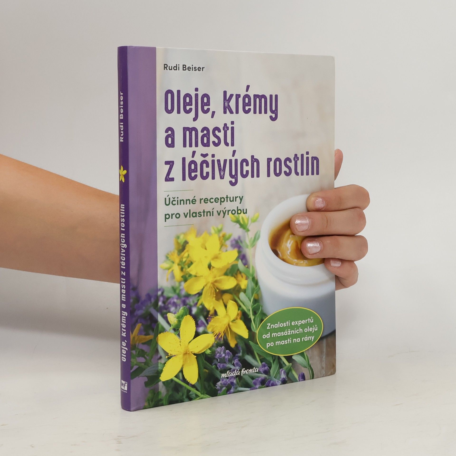 Oleje, krémy a masti z léčivých rostlin