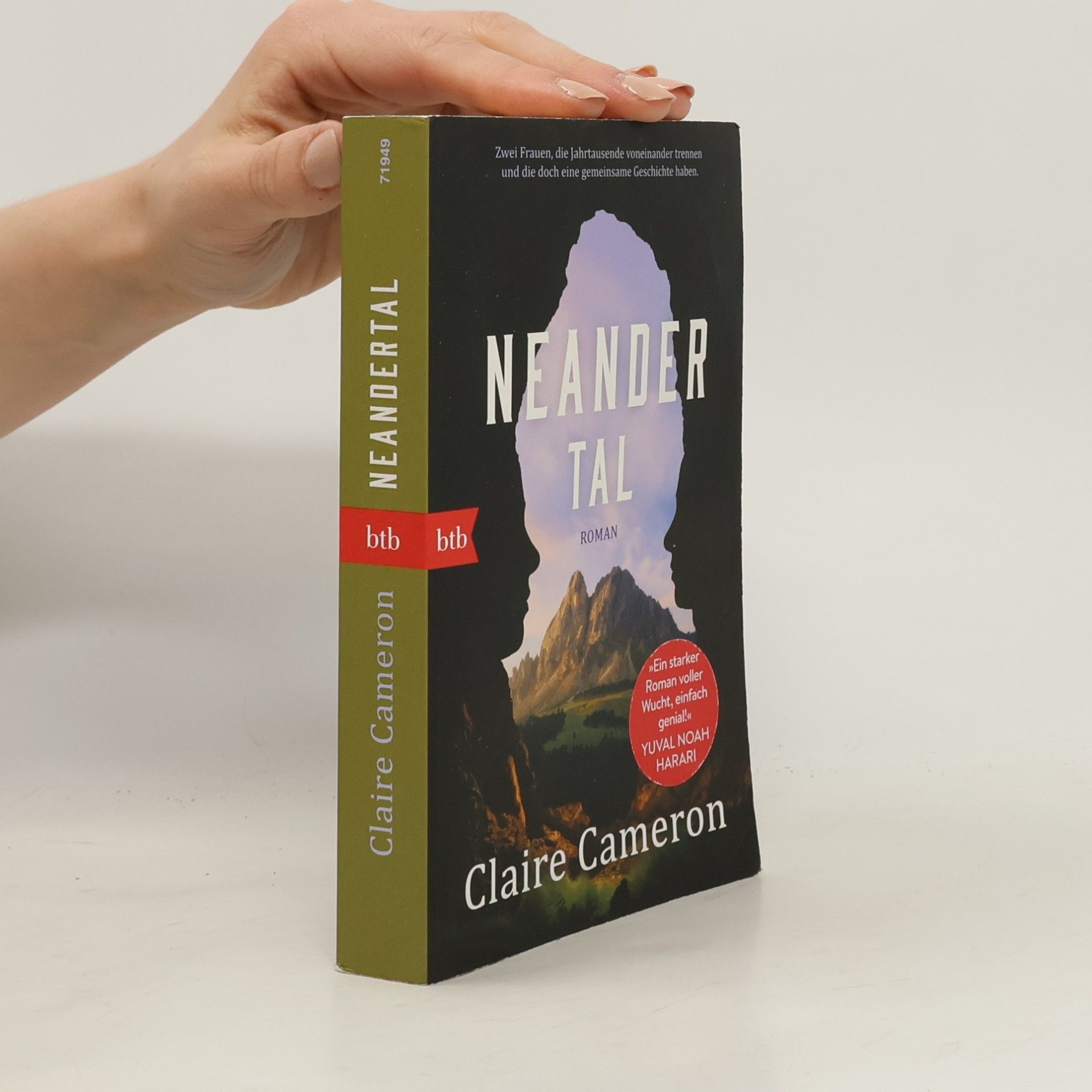 Claire Cameron Neandertal