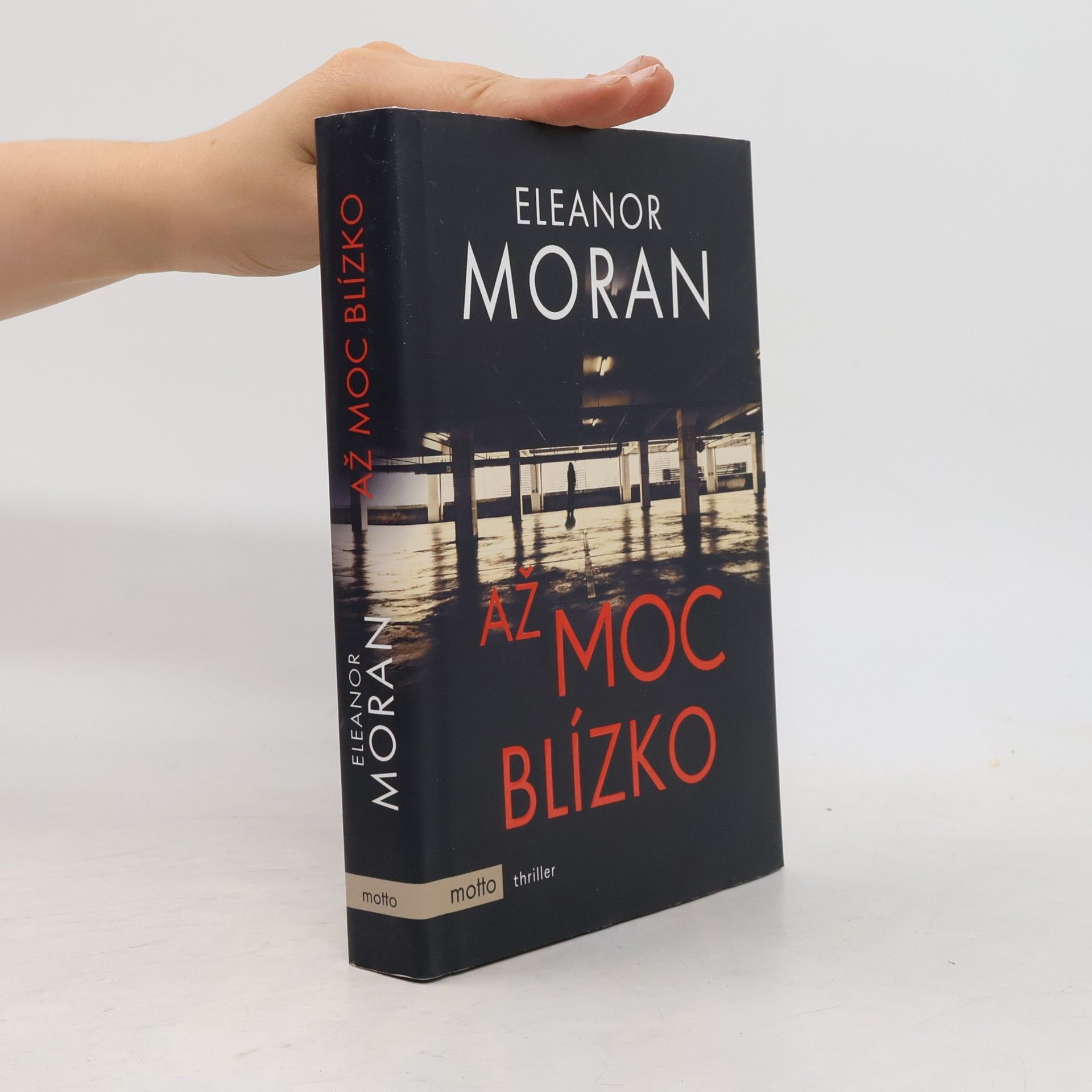 Eleanor Moran Až moc blízko