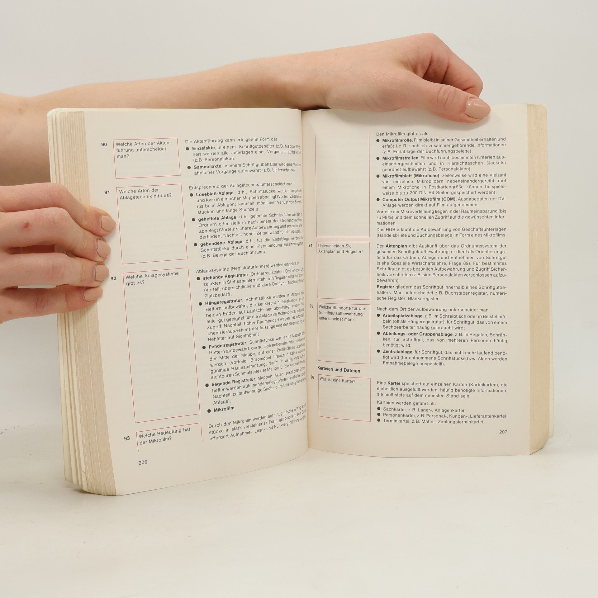 Gisbert Groh Sicher zur Bürokauffrau, zum Bürokaufmann. Der gesamte Prüfungsstoff in einem Buch