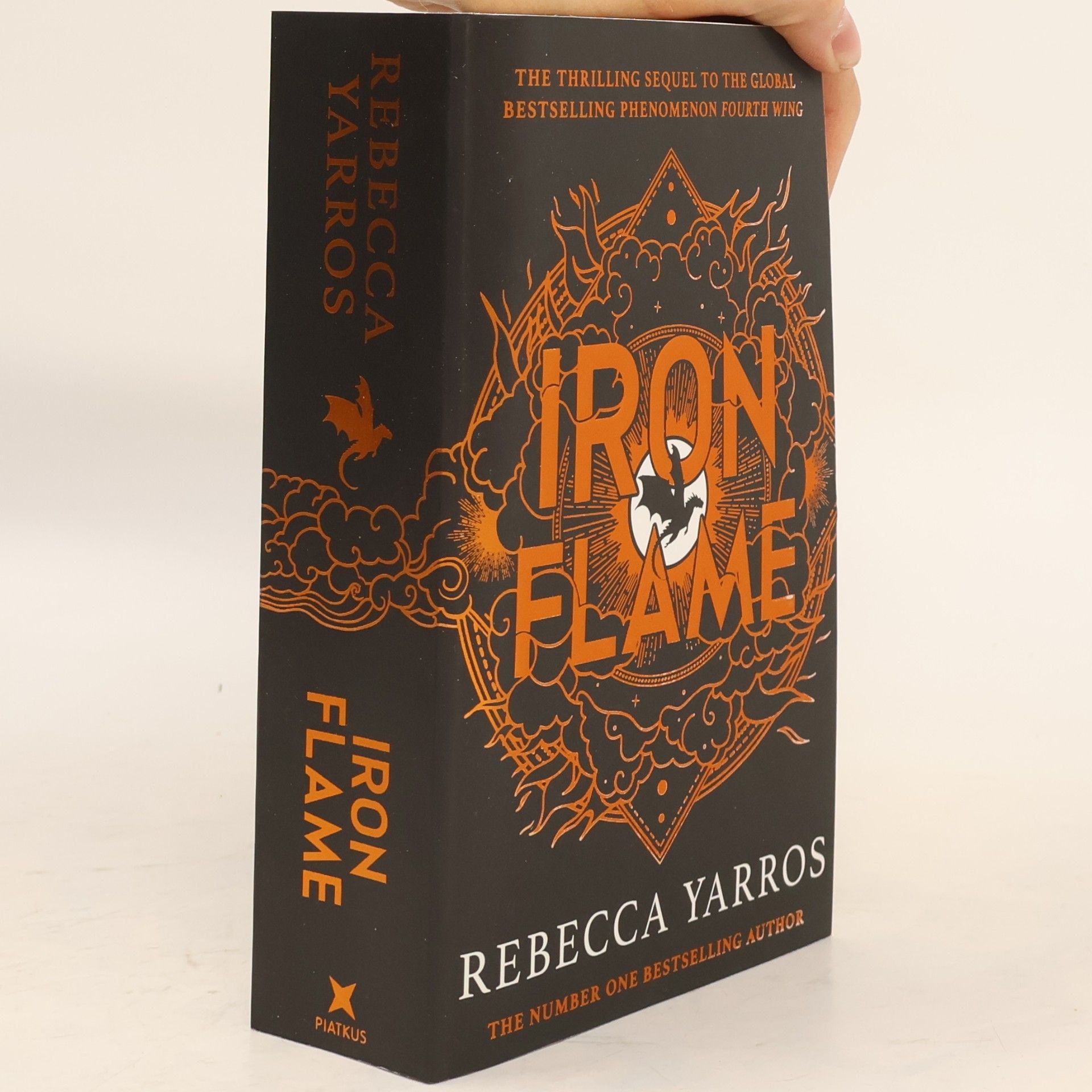 Rebecca Yarros Iron Flame