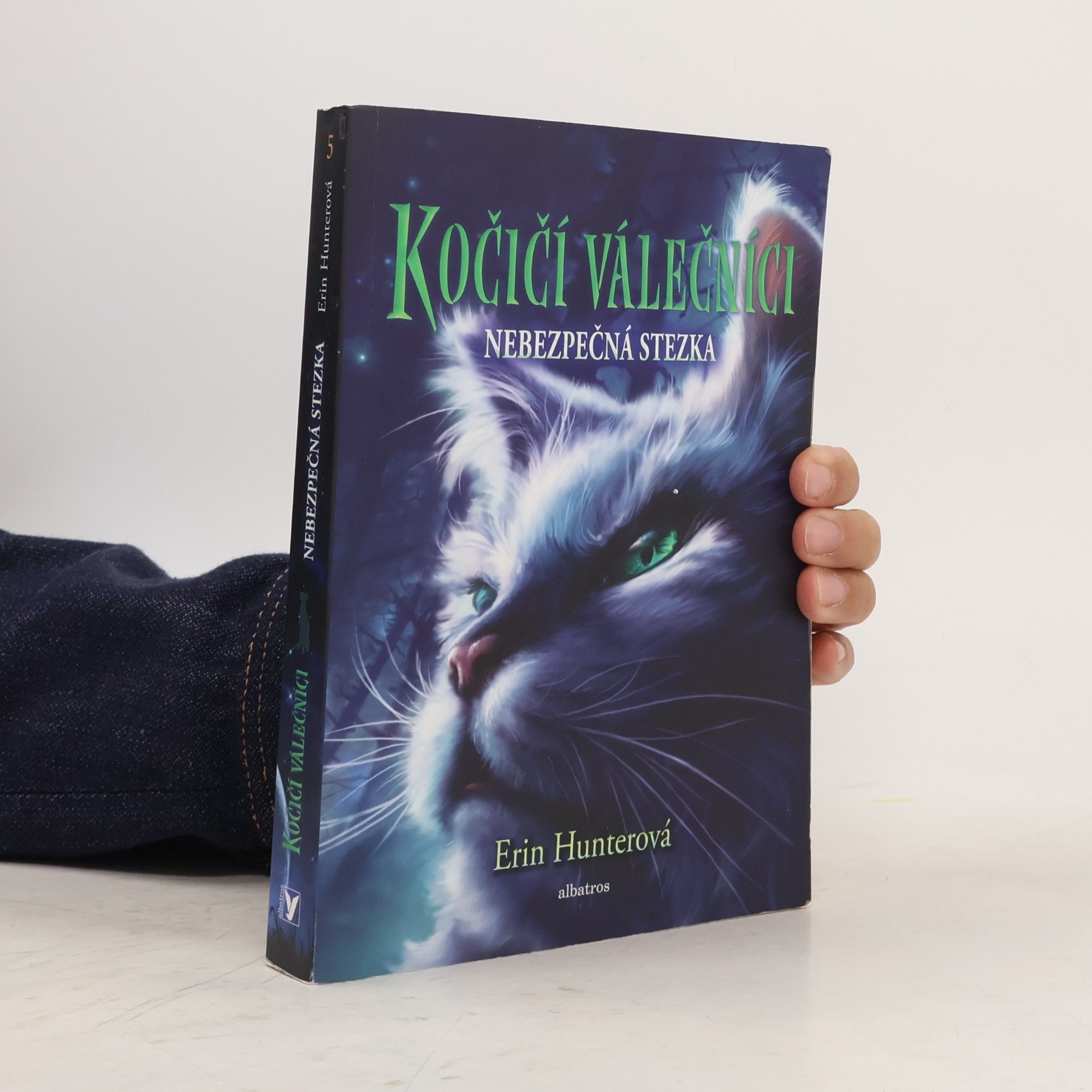 Erin Hunter Nebezpečná stezka. Kočičí válečníci