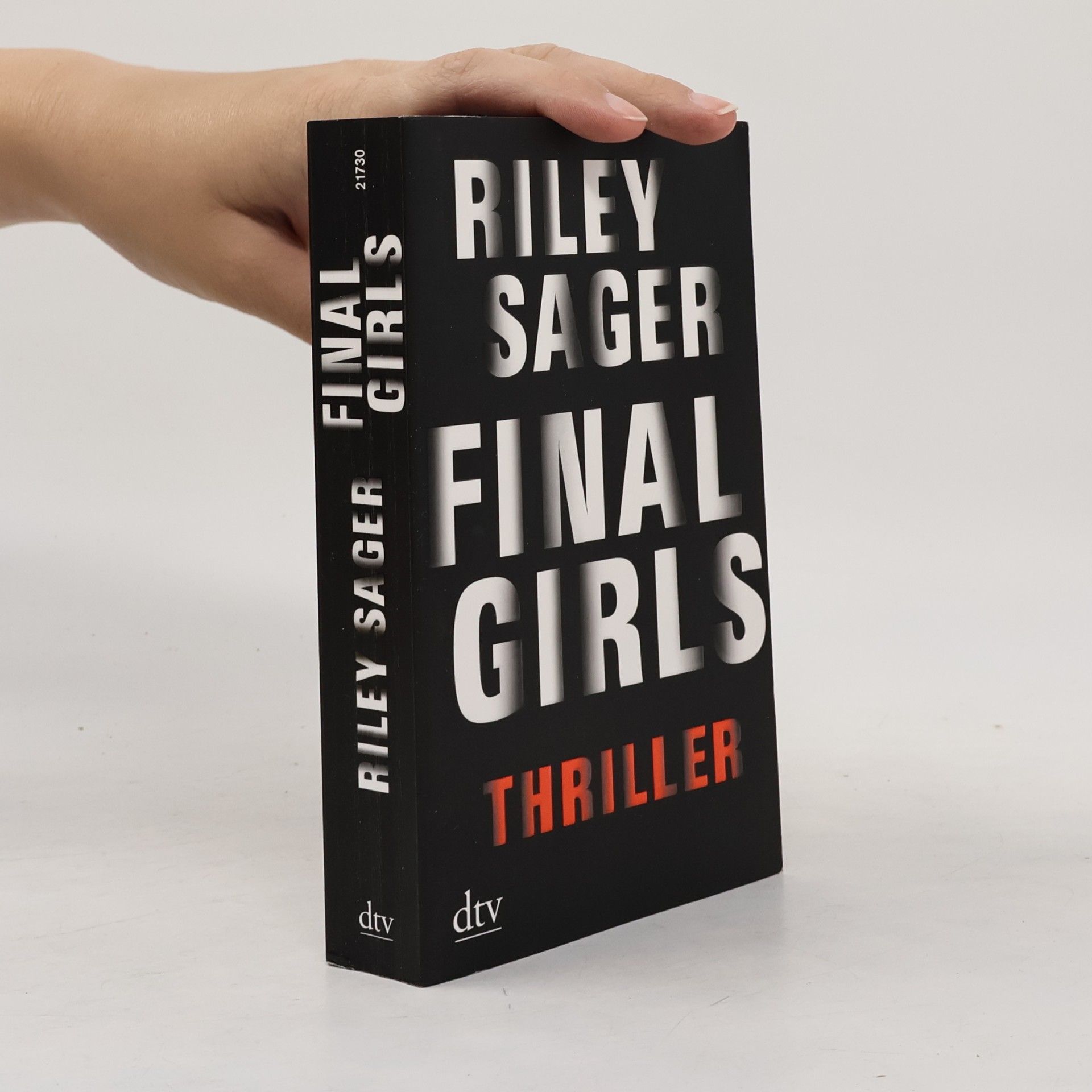 Riley Sager Final girls