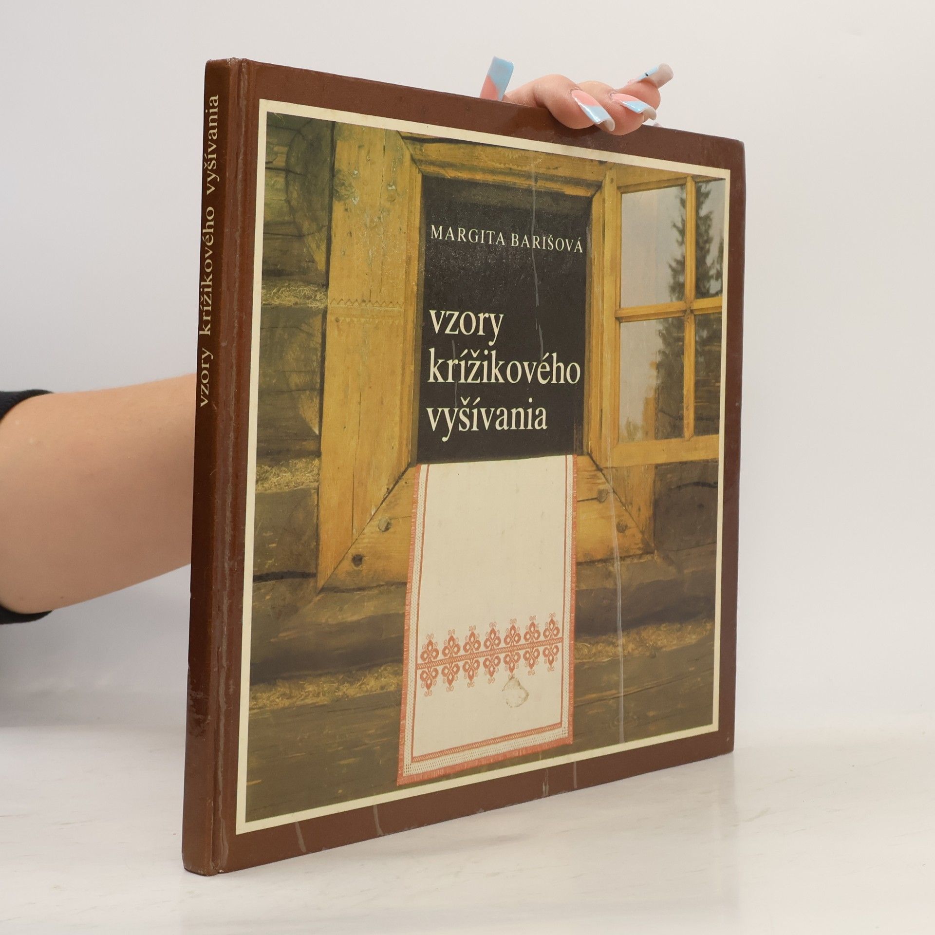 Margita Barišová Vzory krížikového vyšívania