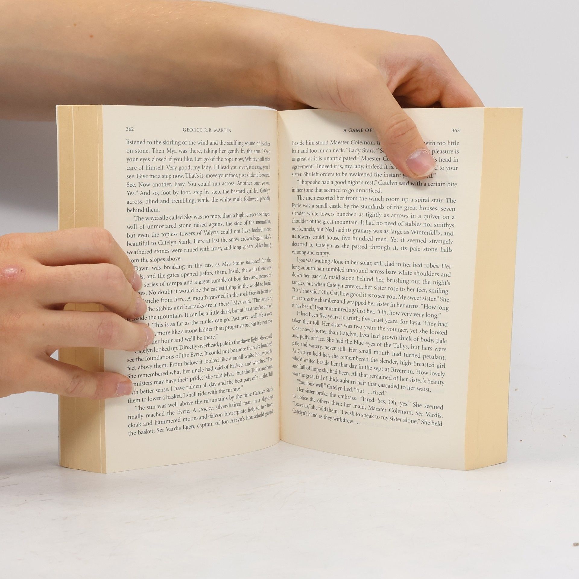 George R. R. Martin A Game of Thrones : Book one of A song of ice and fire