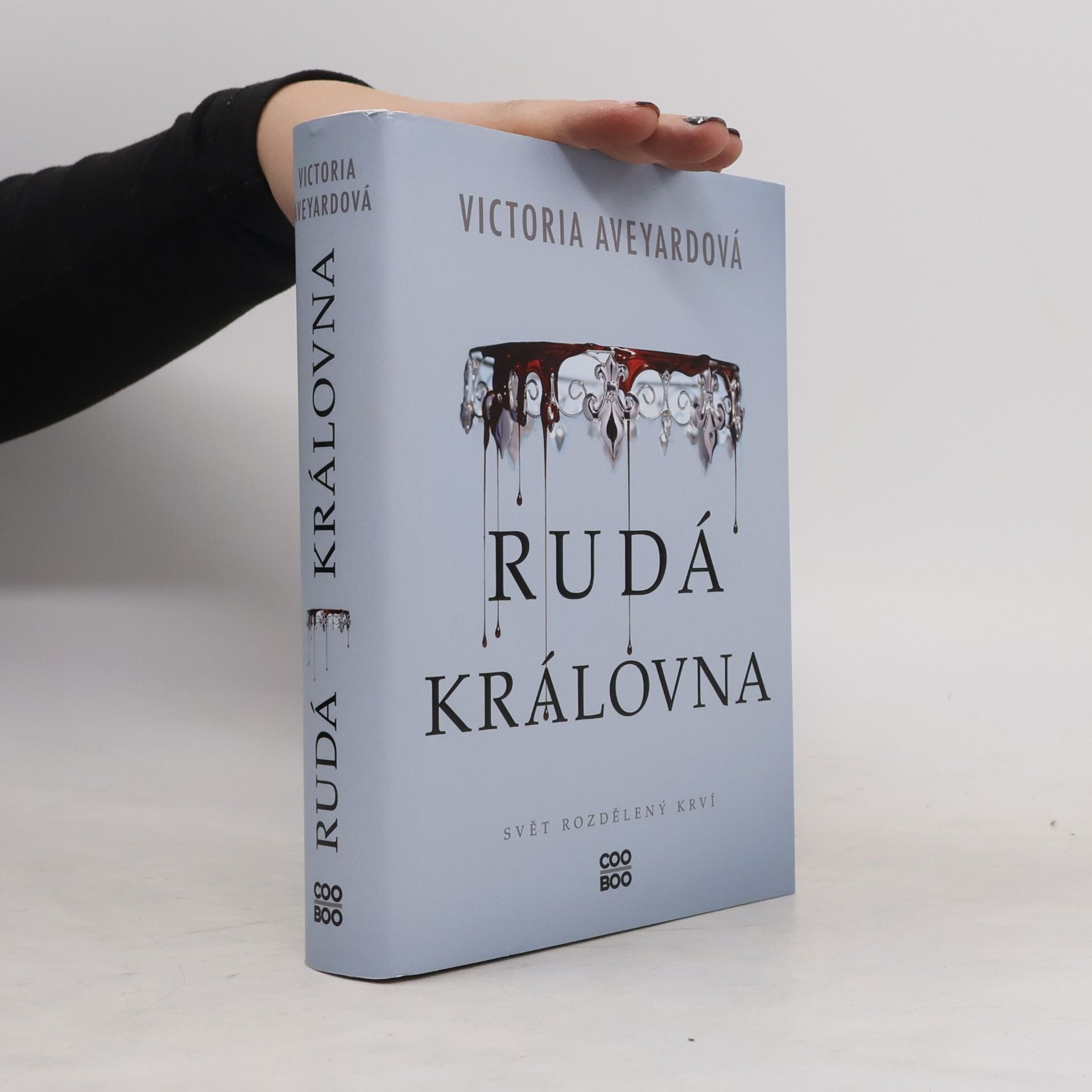 Victoria Aveyard Rudá královna