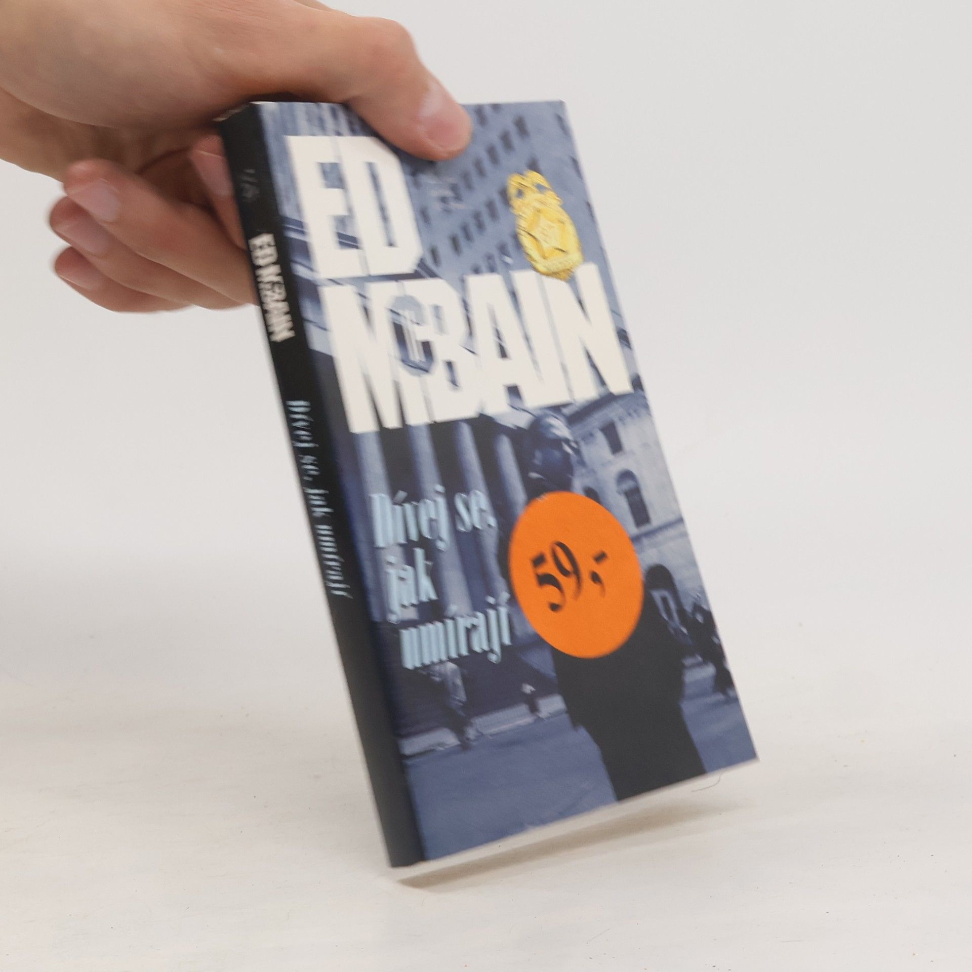Ed McBain Dívej se, jak umírají