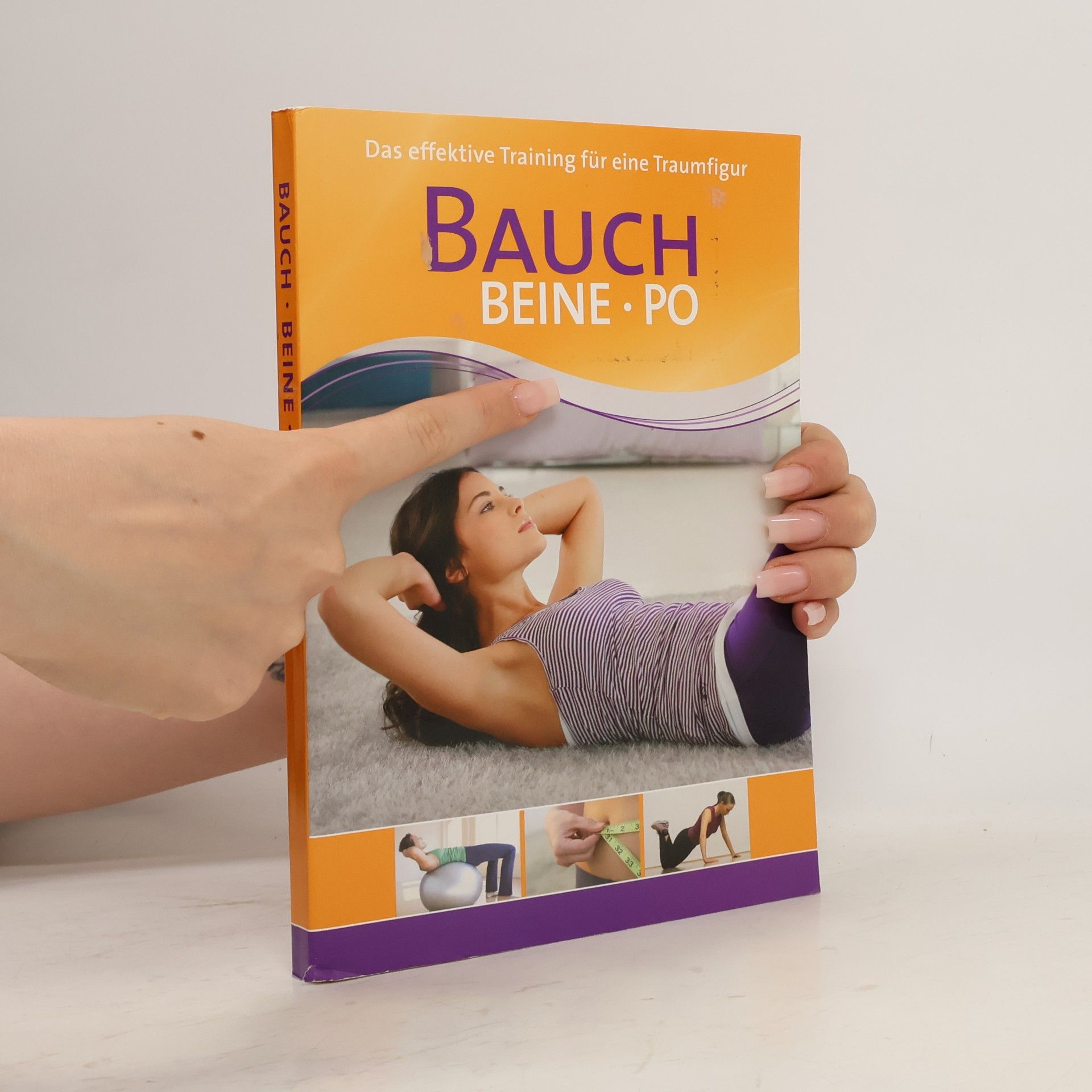 Christa G. Traczinski Bauch, Beine, Po