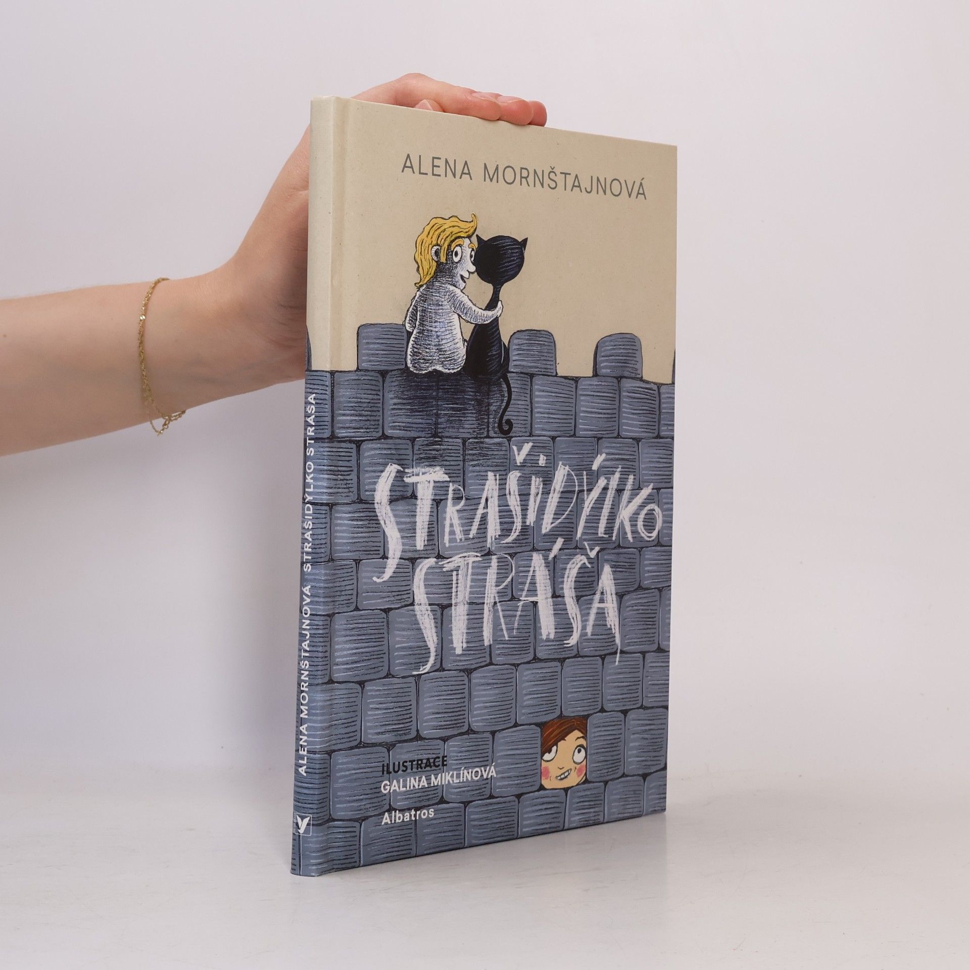 Alena Mornštajnová Strašidýlko Stráša