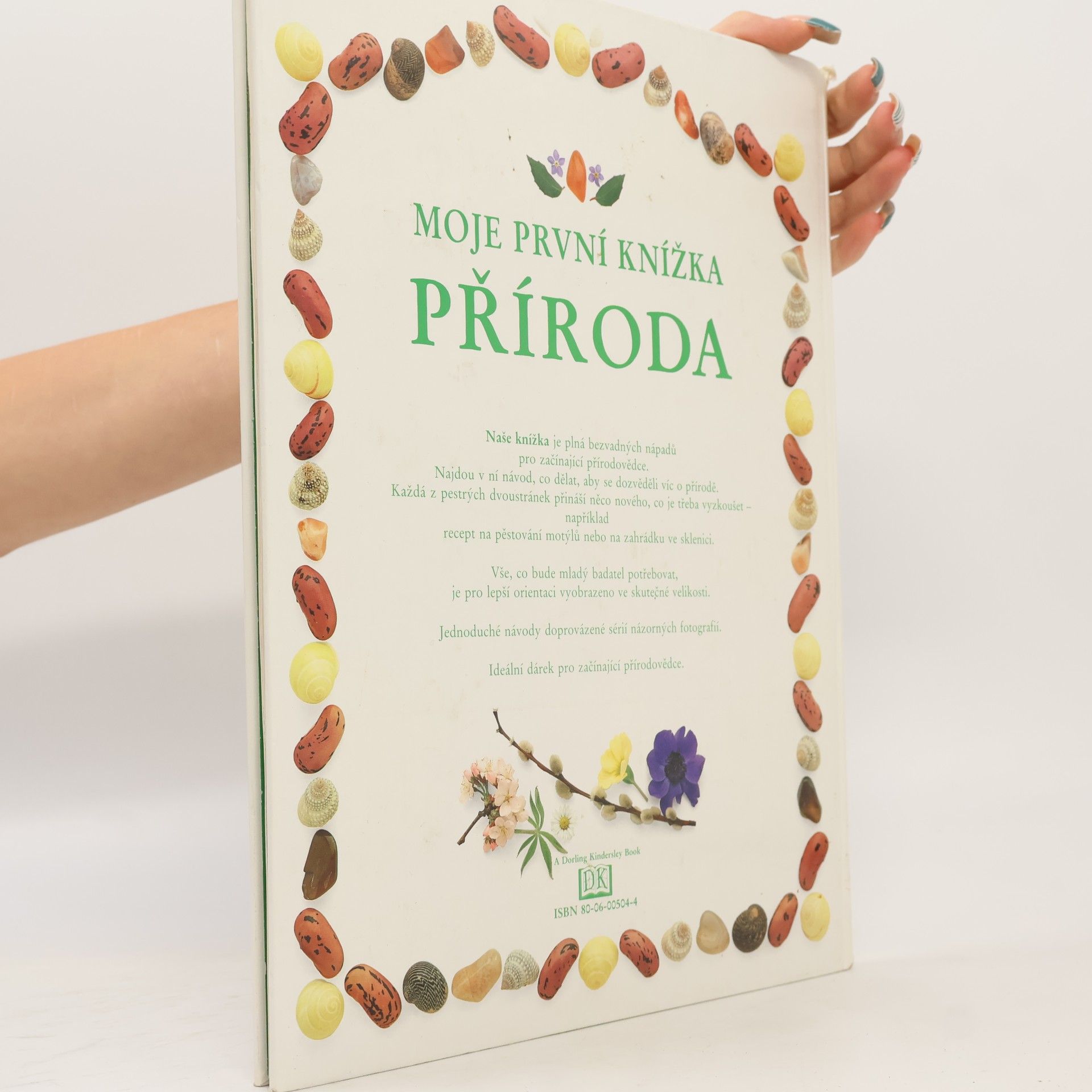 Angela Wilkes Moje první knížka. Příroda. Zábavný průvodce pro začínající přírodovědce.