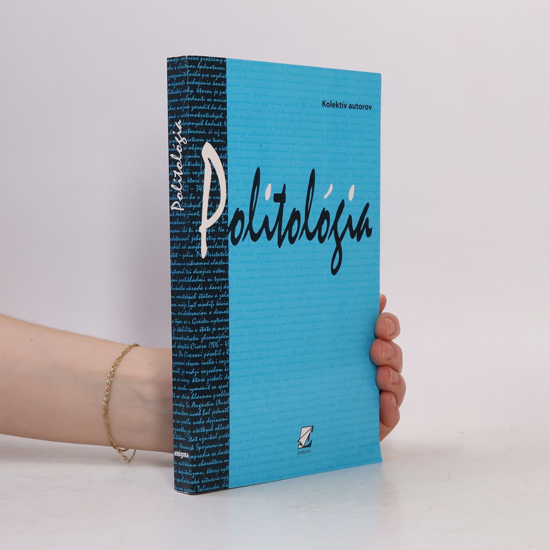 Various authors Politológia
