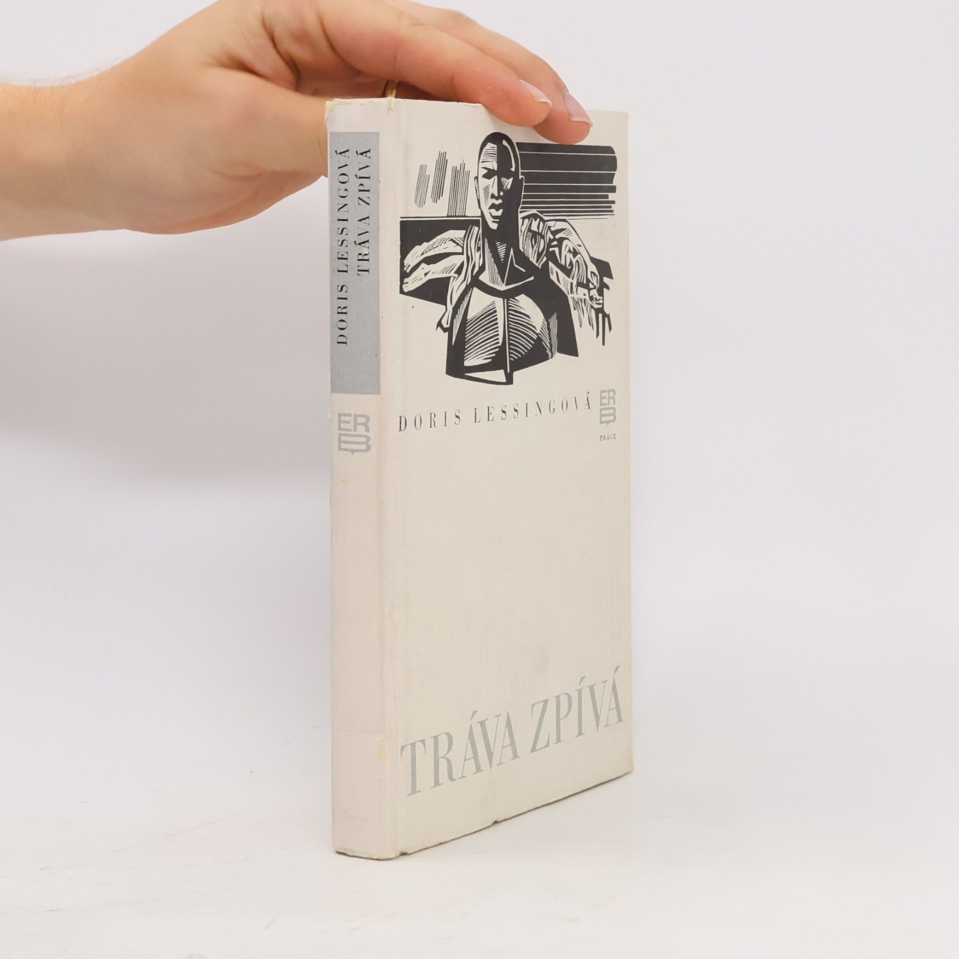 Doris Lessing  Tráva zpívá