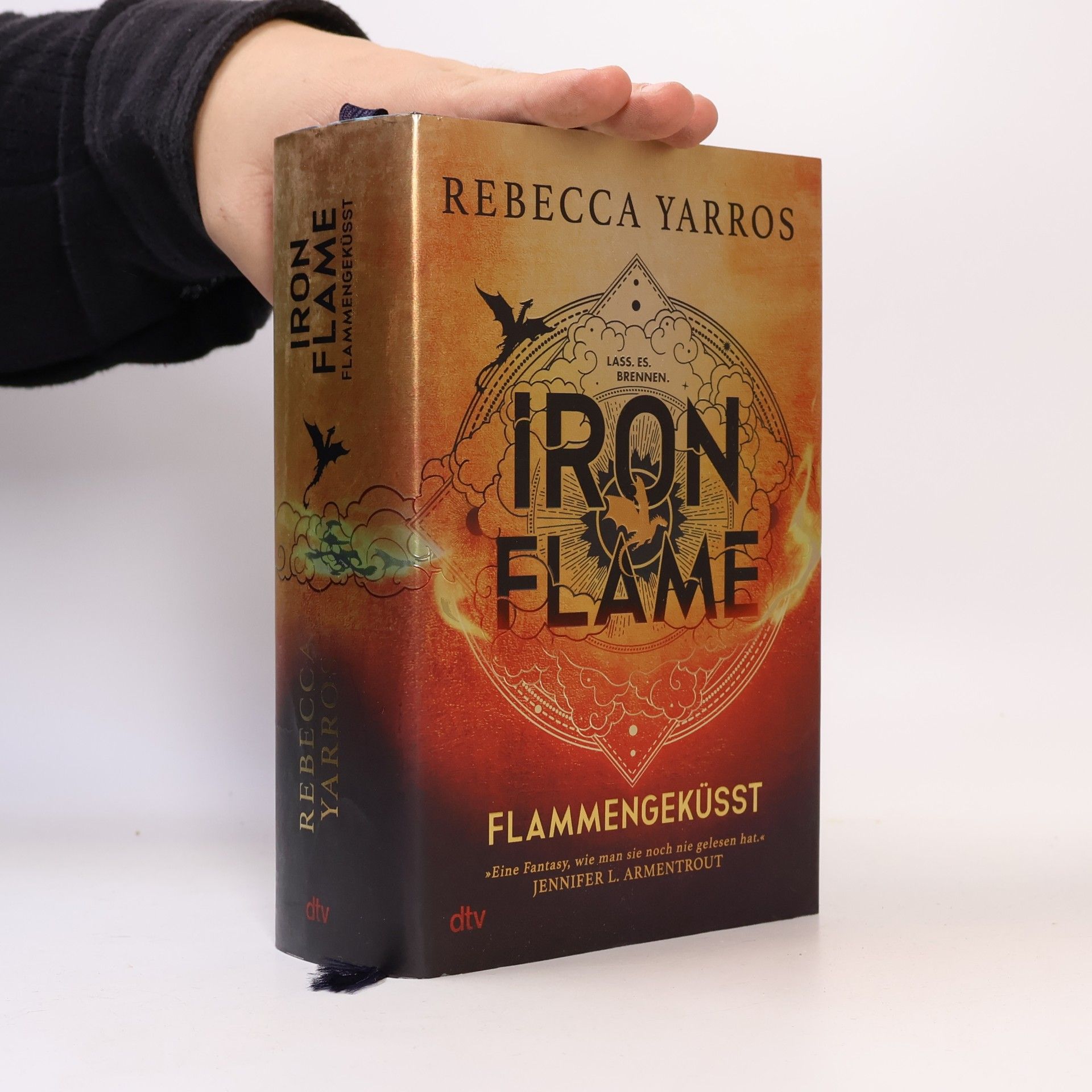 Rebecca Yarros Iron Flame