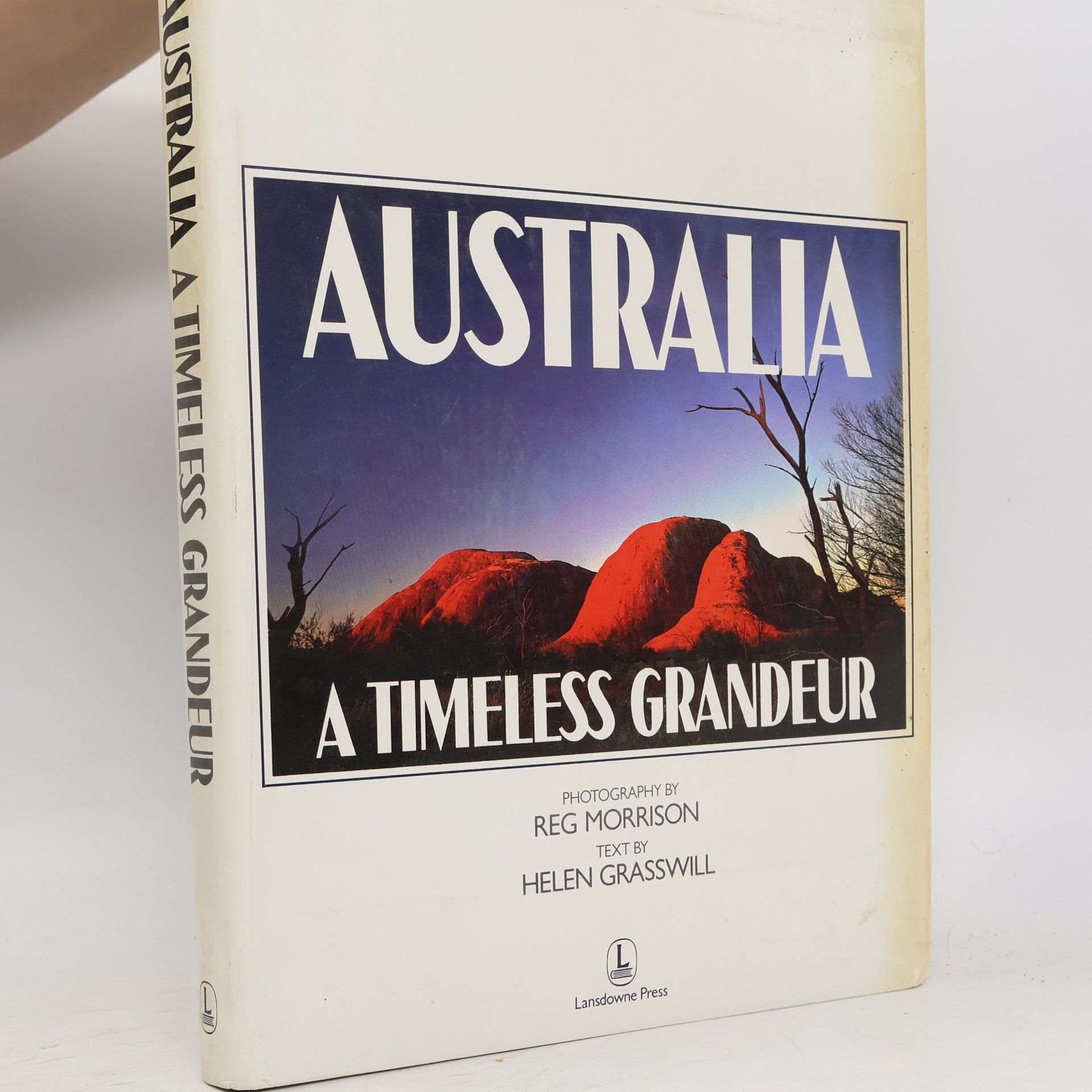 Reg Morrison Australia, a Timeless Grandeur