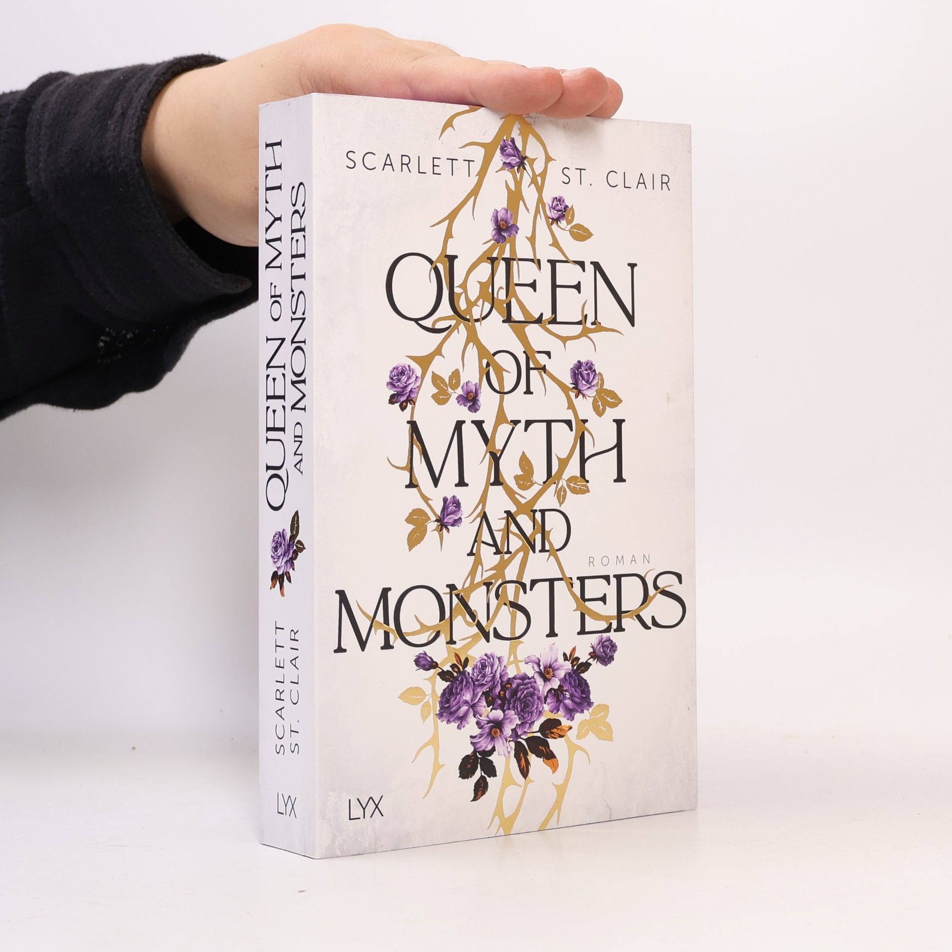Scarlett St. Clair Queen of Myth and Monsters