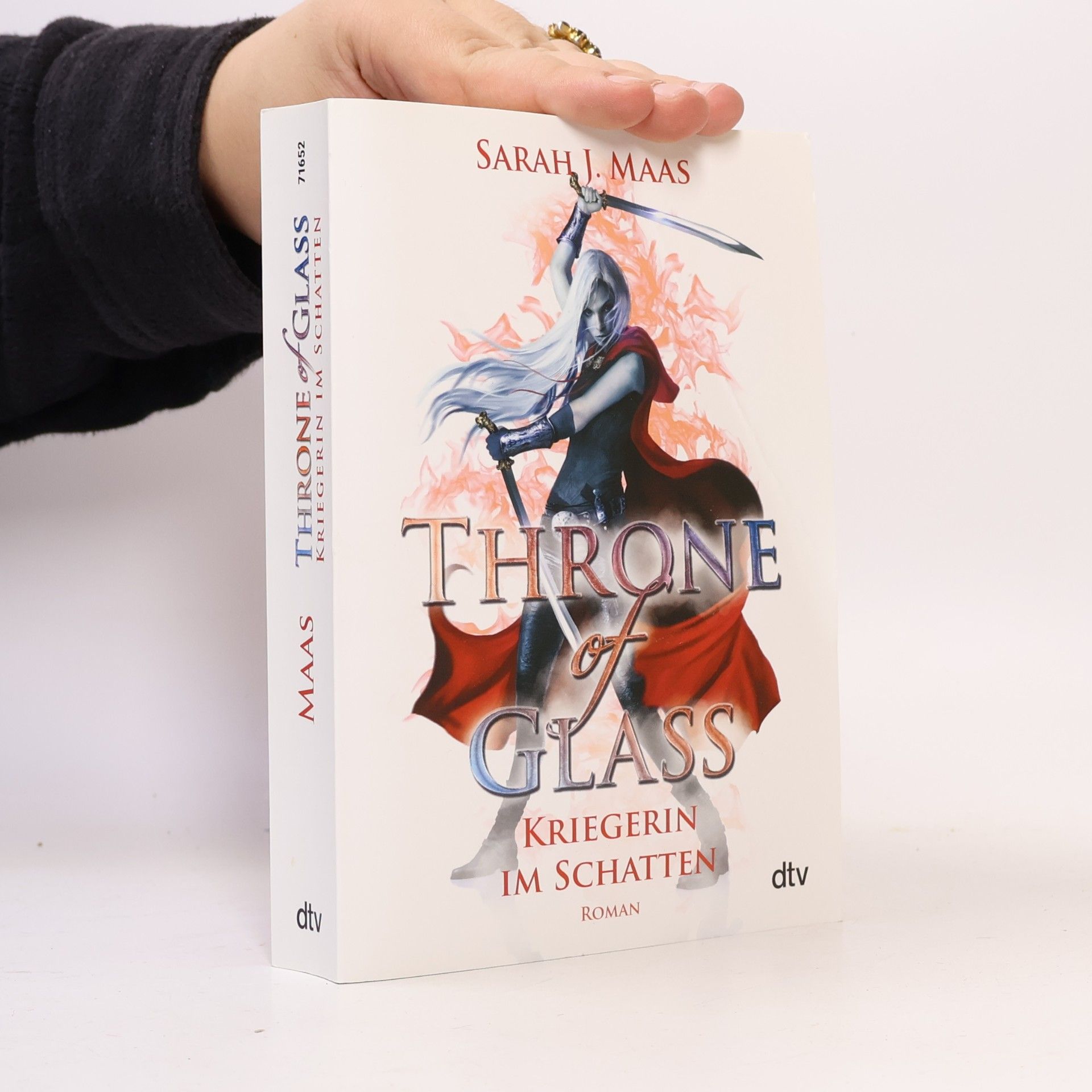 Sarah J. Maas Throne of Glass. Kriegerin im Schatten