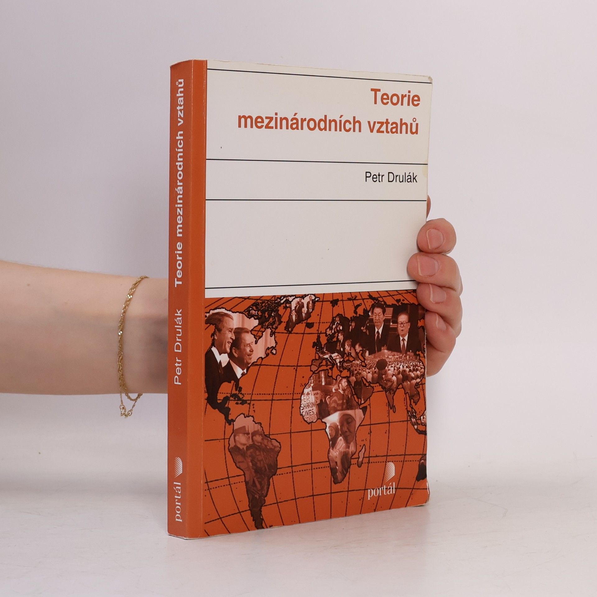 Petr Drulák Teorie mezinárodních vztahů