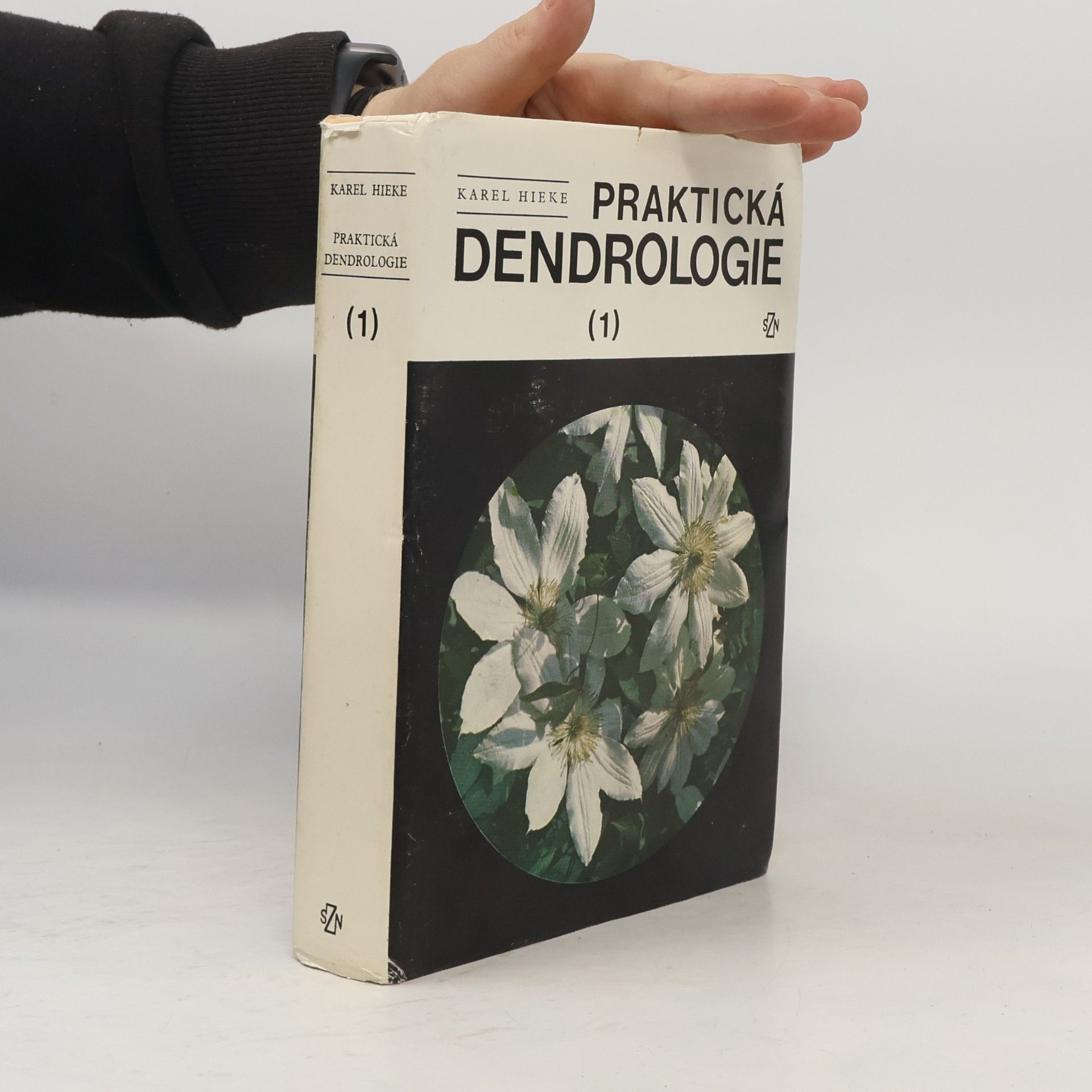 Karel Hieke Praktická dendrologie 1