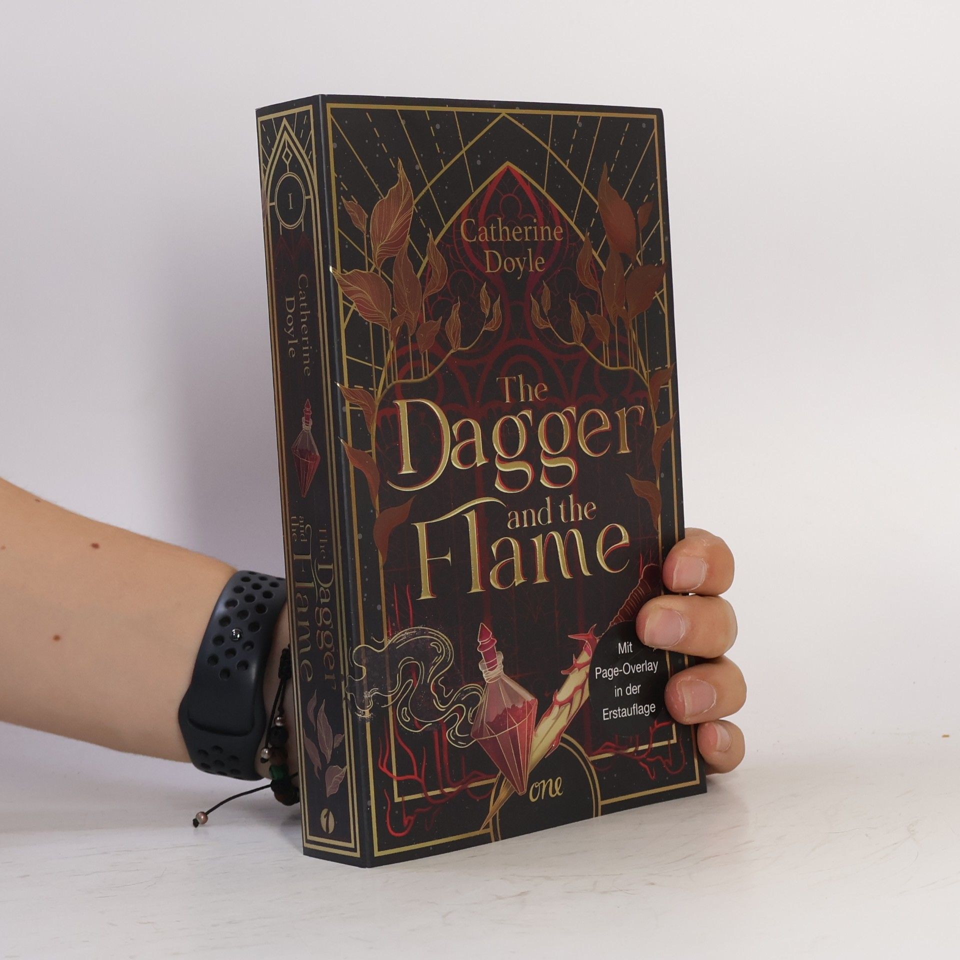 Catherine Doyle The Dagger and the Flame