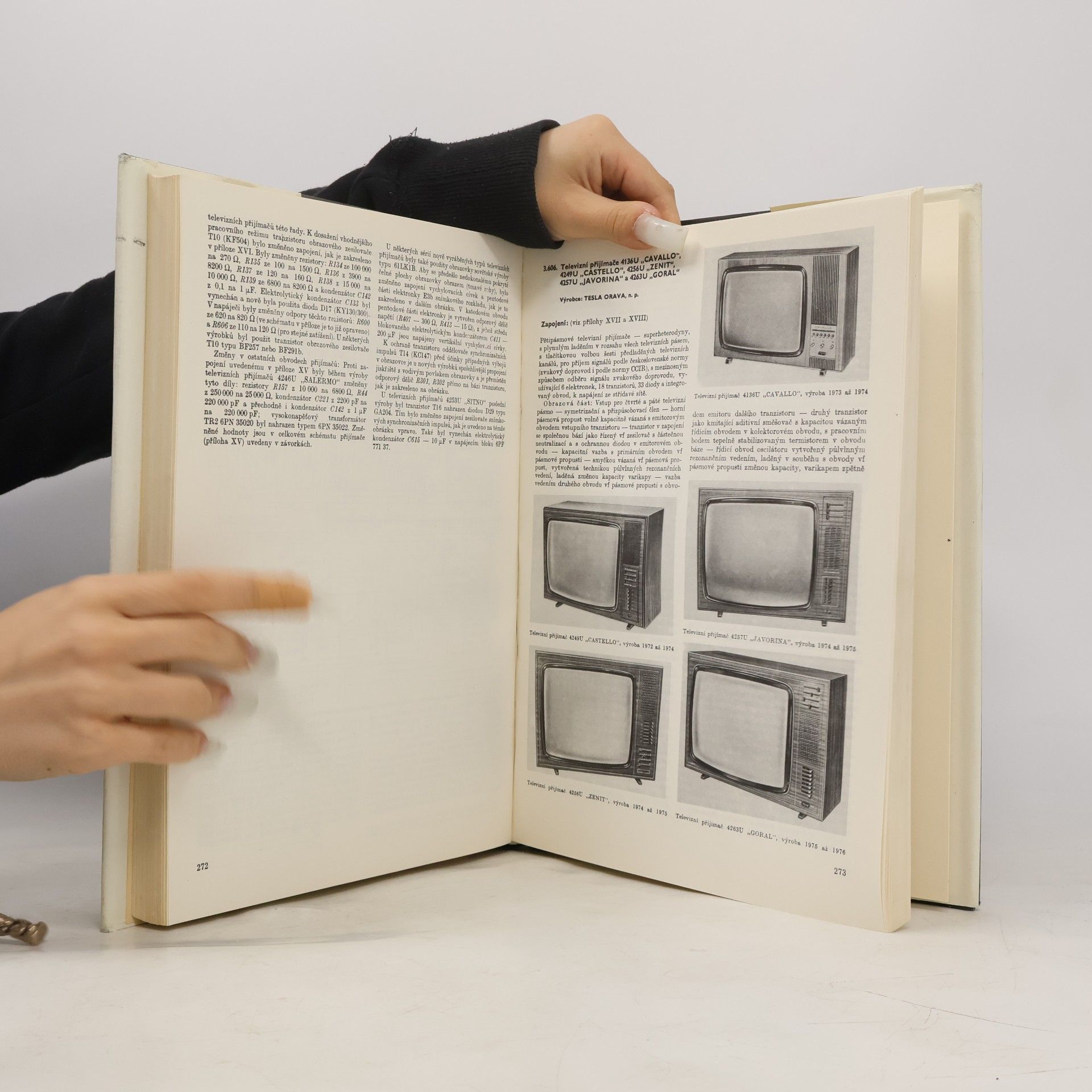 Eduard Kottek Československé rozhlasové a televizní přijímače IV (1970 - 1977) a nízkofrekvenční zesilovače