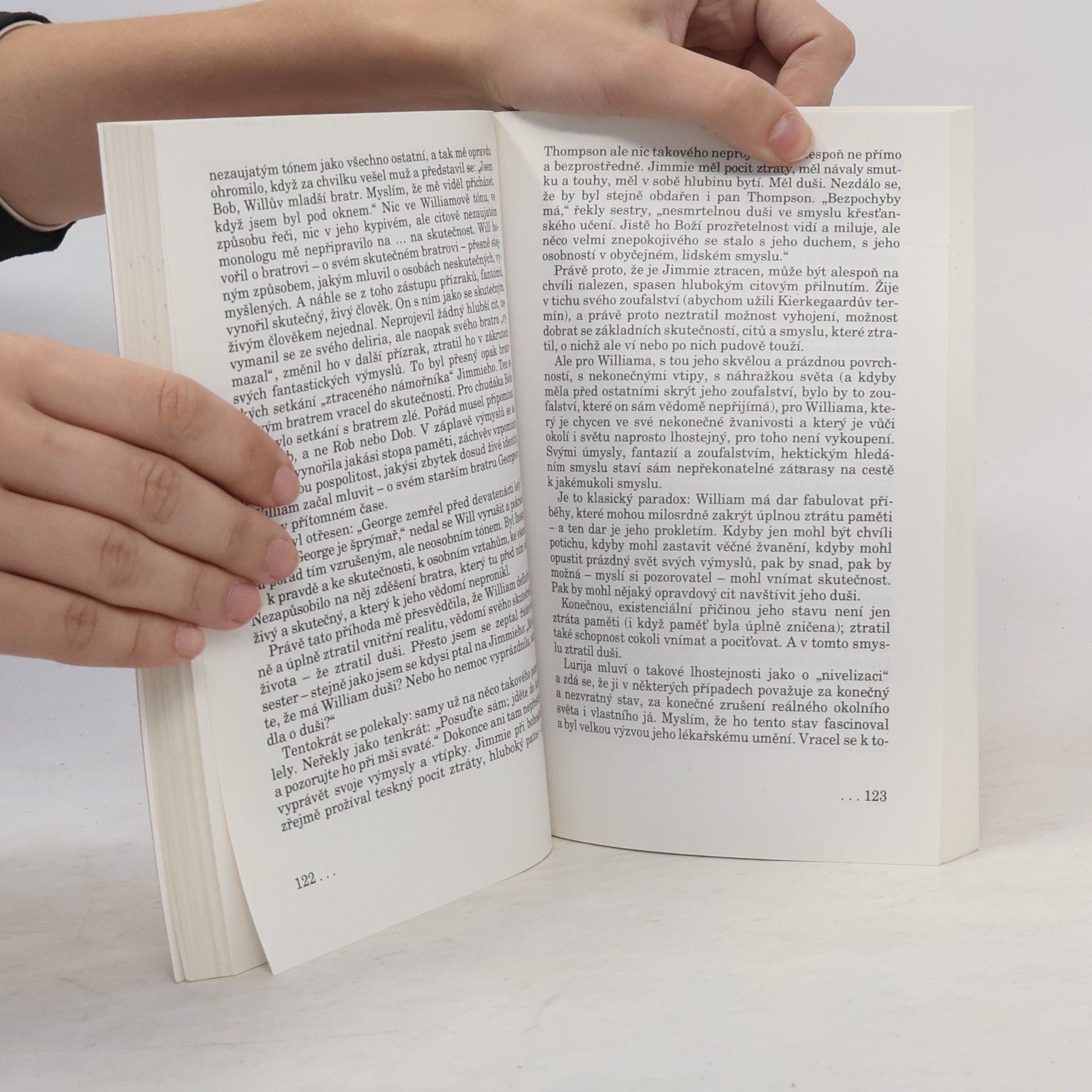 Oliver Sacks Muž, který si pletl manželku s kloboukem