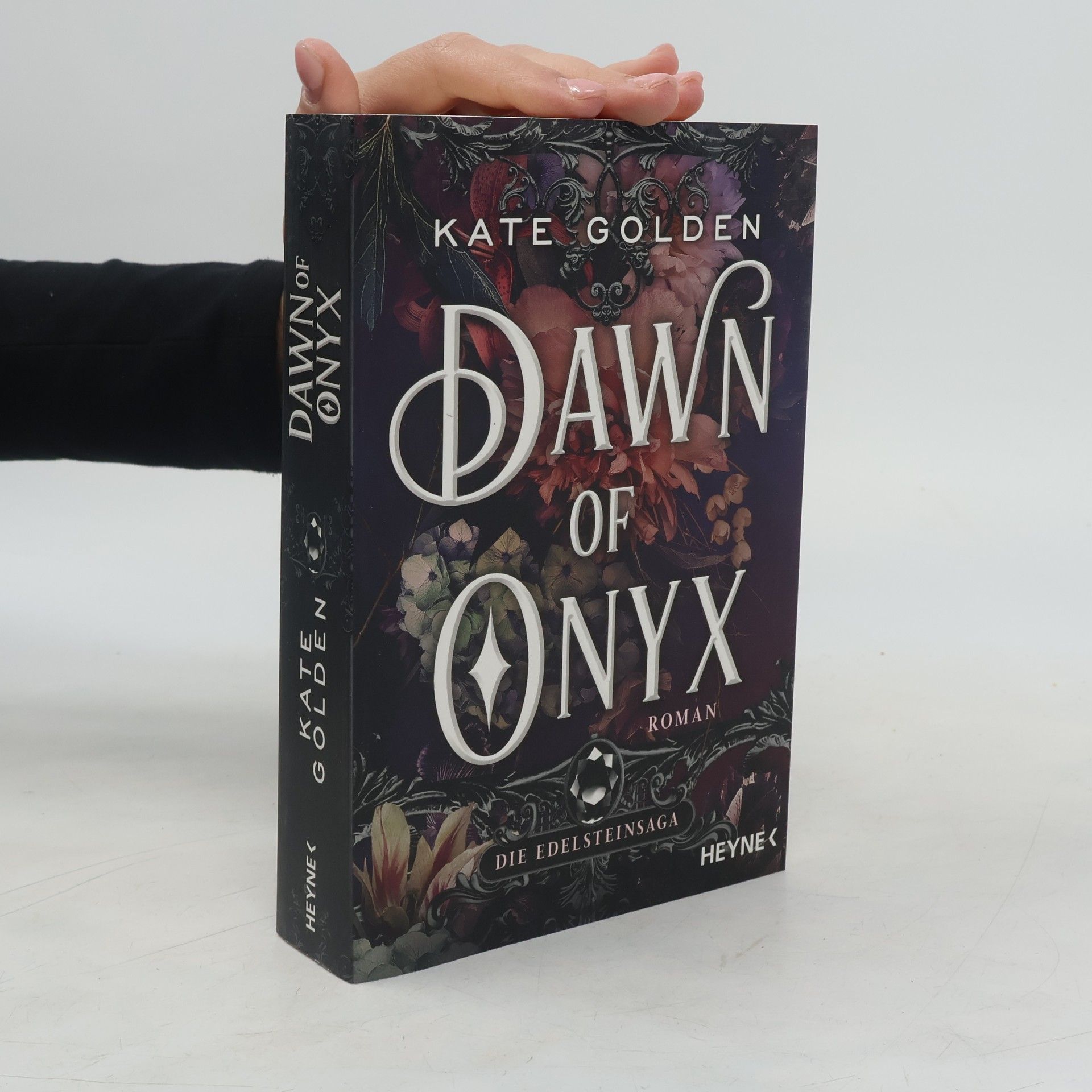 Kate Golden Dawn of Onyx - Die Edelsteinsaga