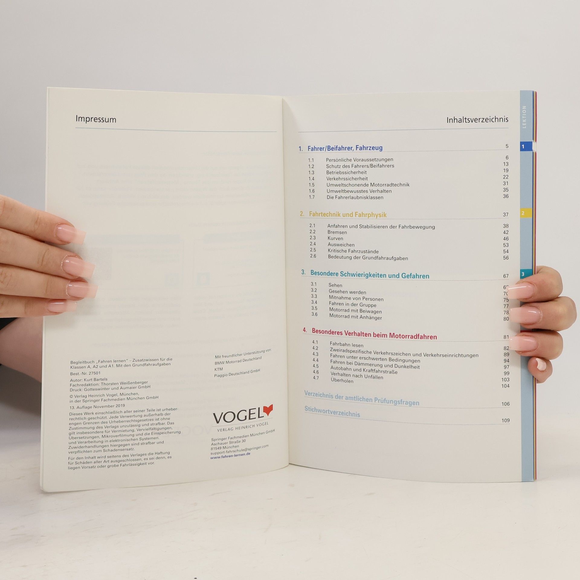 Various authors Das Begleitbuch zur Führerscheinausbildung. Vogel System Fahren lernen A