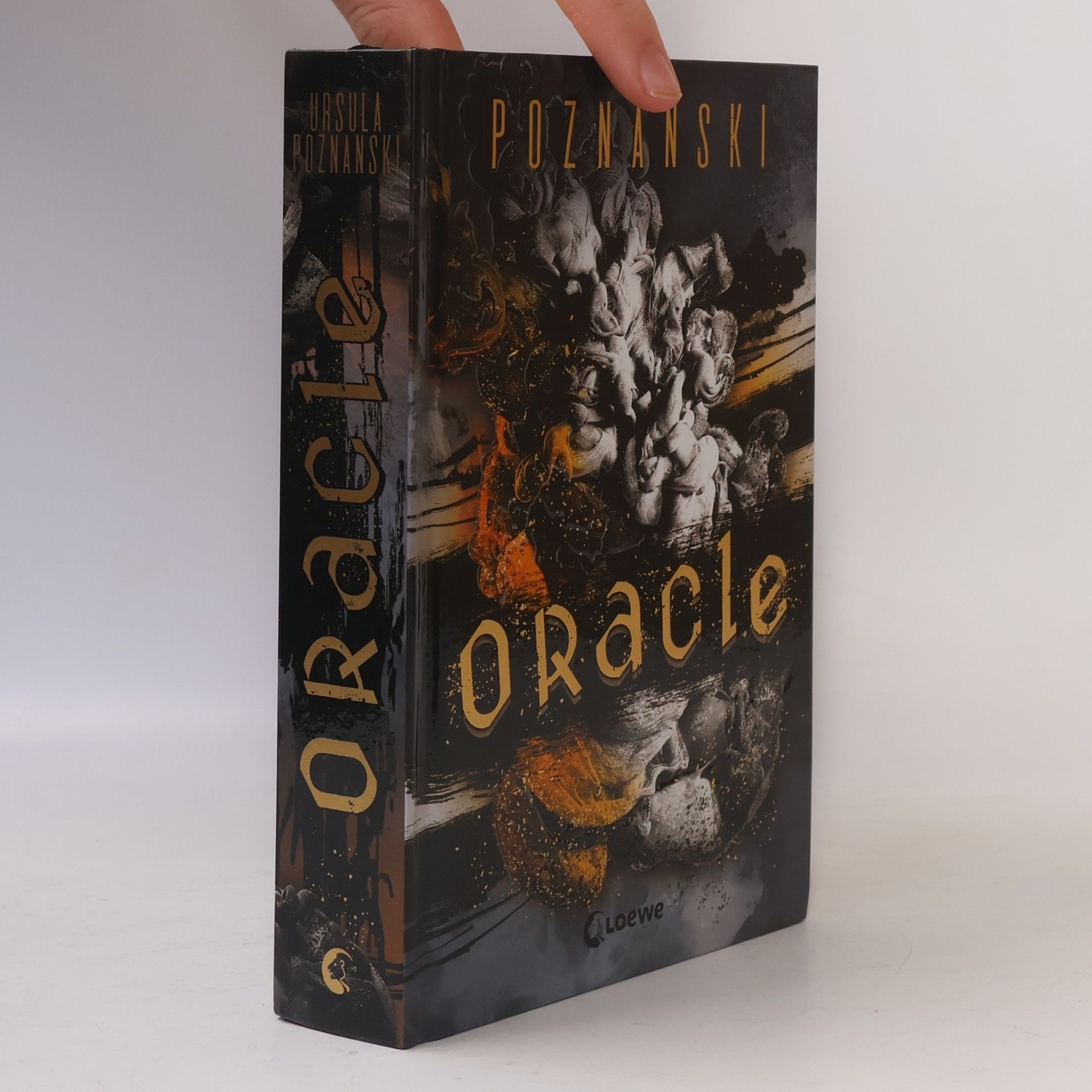 Ursula Poznanski Oracle