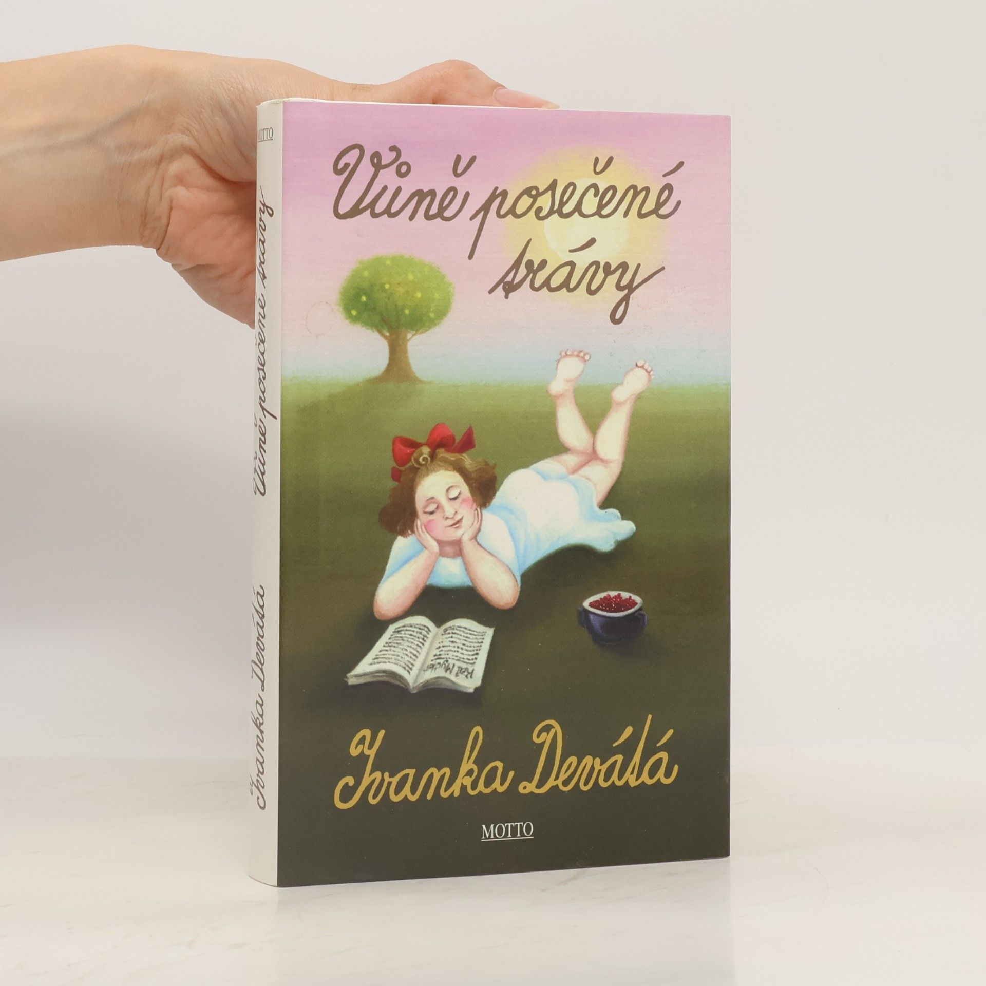 Ivanka Devátá Vůně posečené trávy