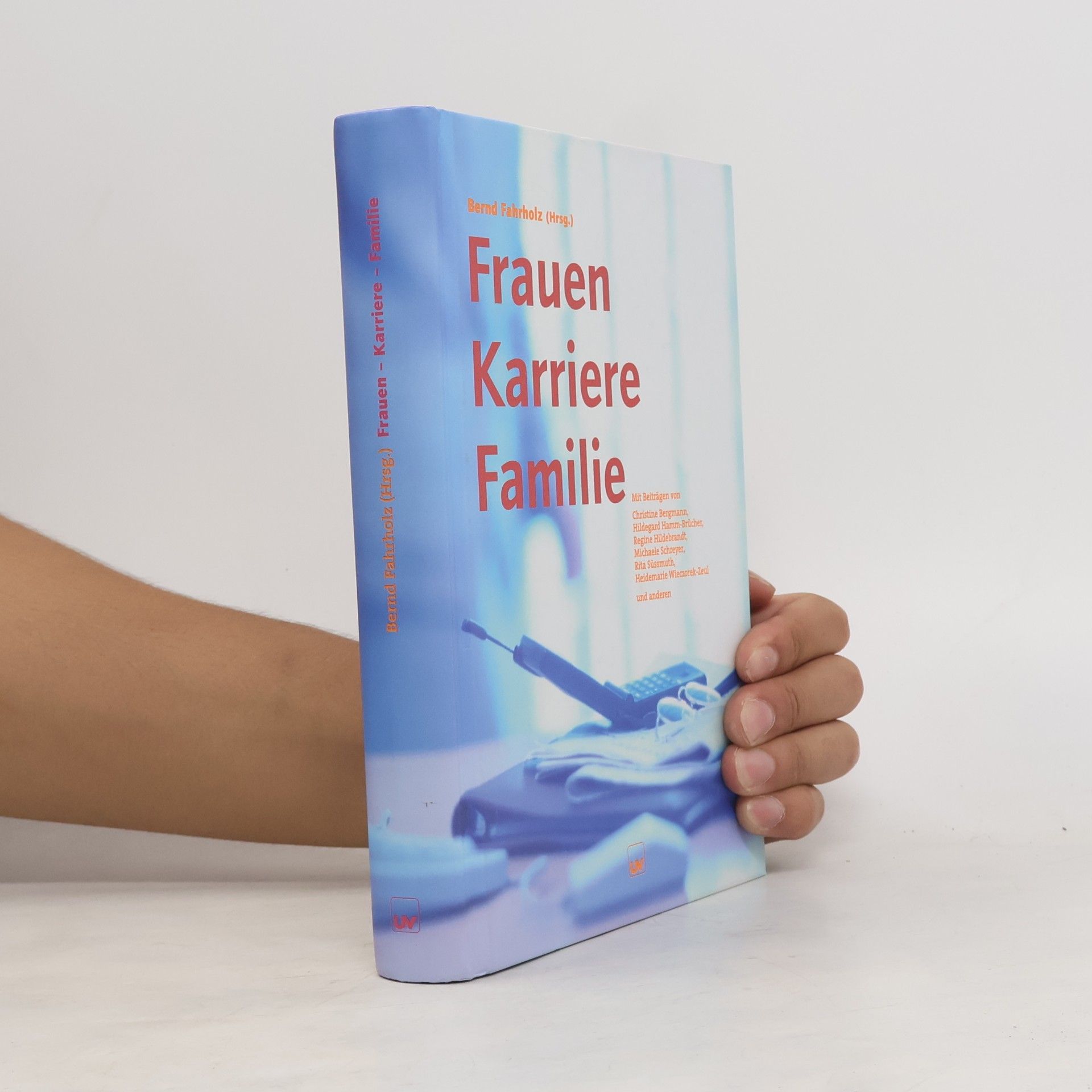 Michaela Scheyer Frauen, Karriere, Familie