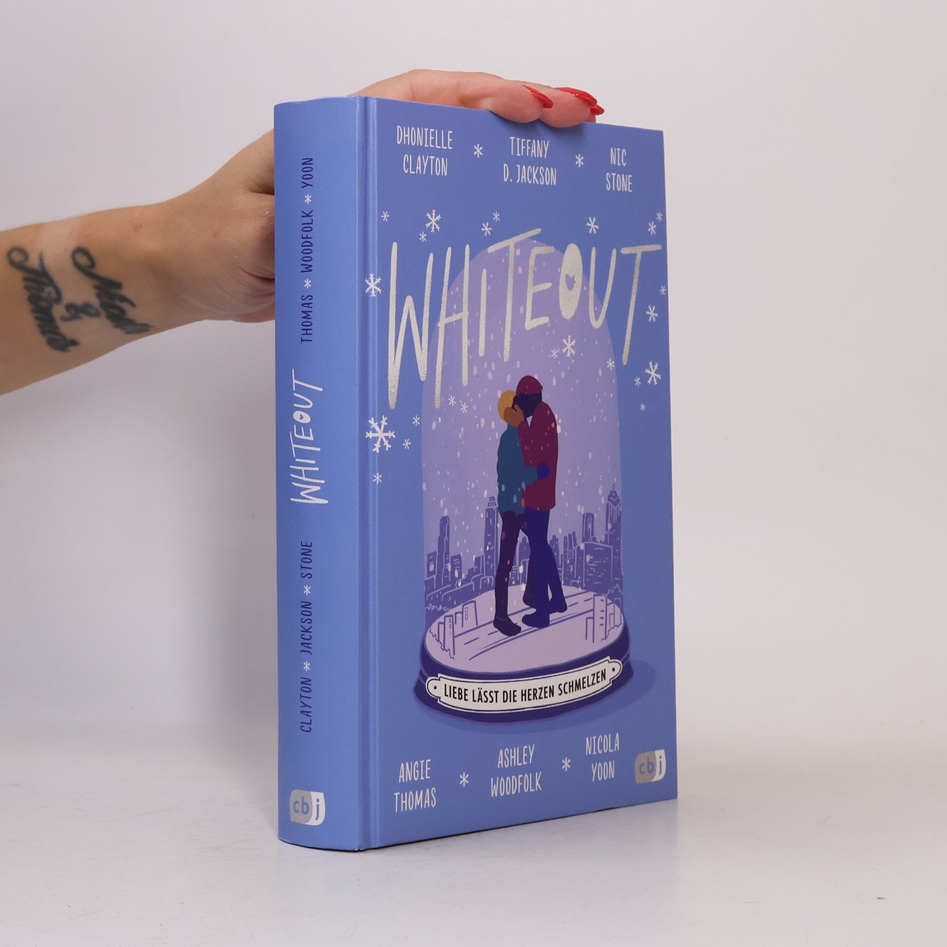 Dhonielle Clayton Whiteout - Liebe lässt die Herzen schmelzen
