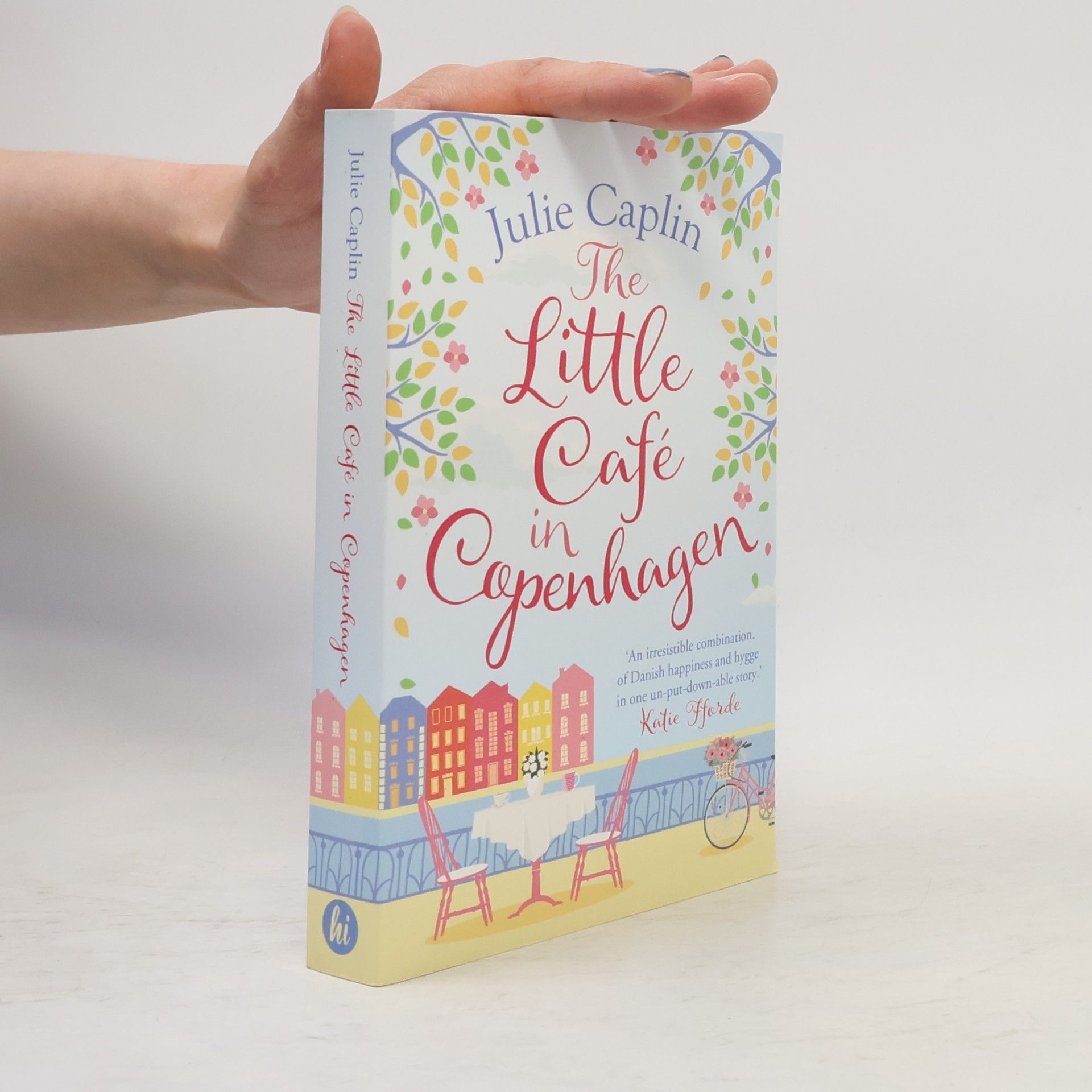 Julie Caplin The Little Café in Copenhagen