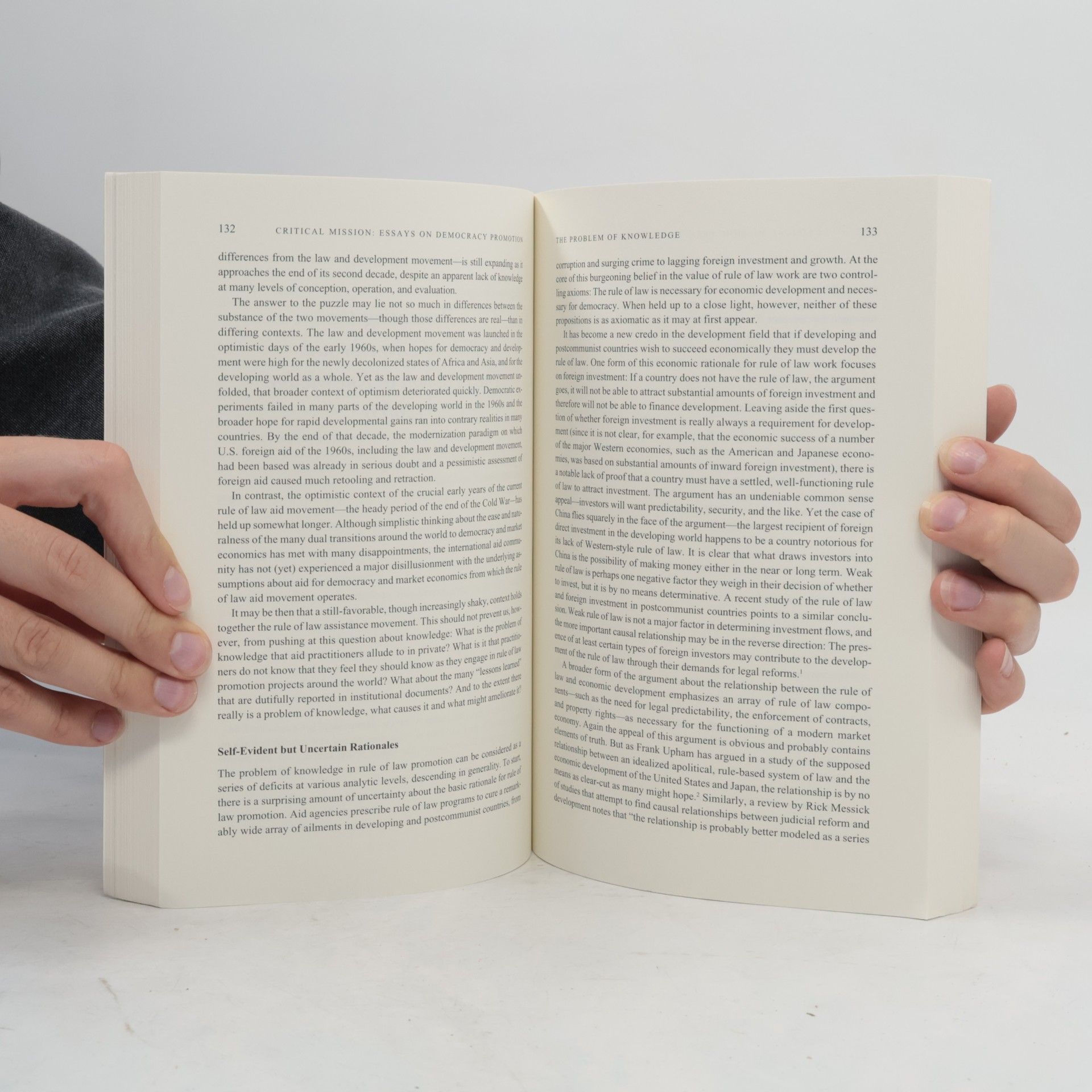 Thomas Carothers Critical Mission: Essays on Democracy Promotion