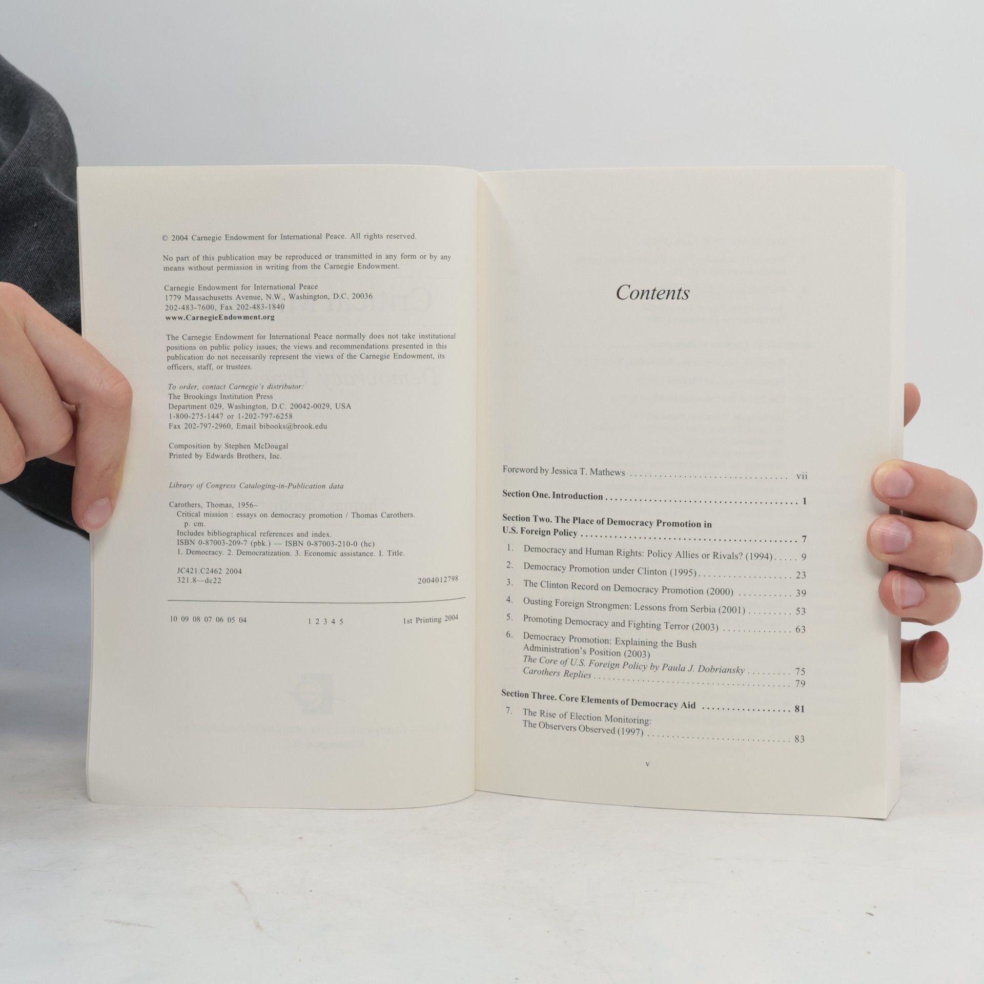 Thomas Carothers Critical Mission: Essays on Democracy Promotion