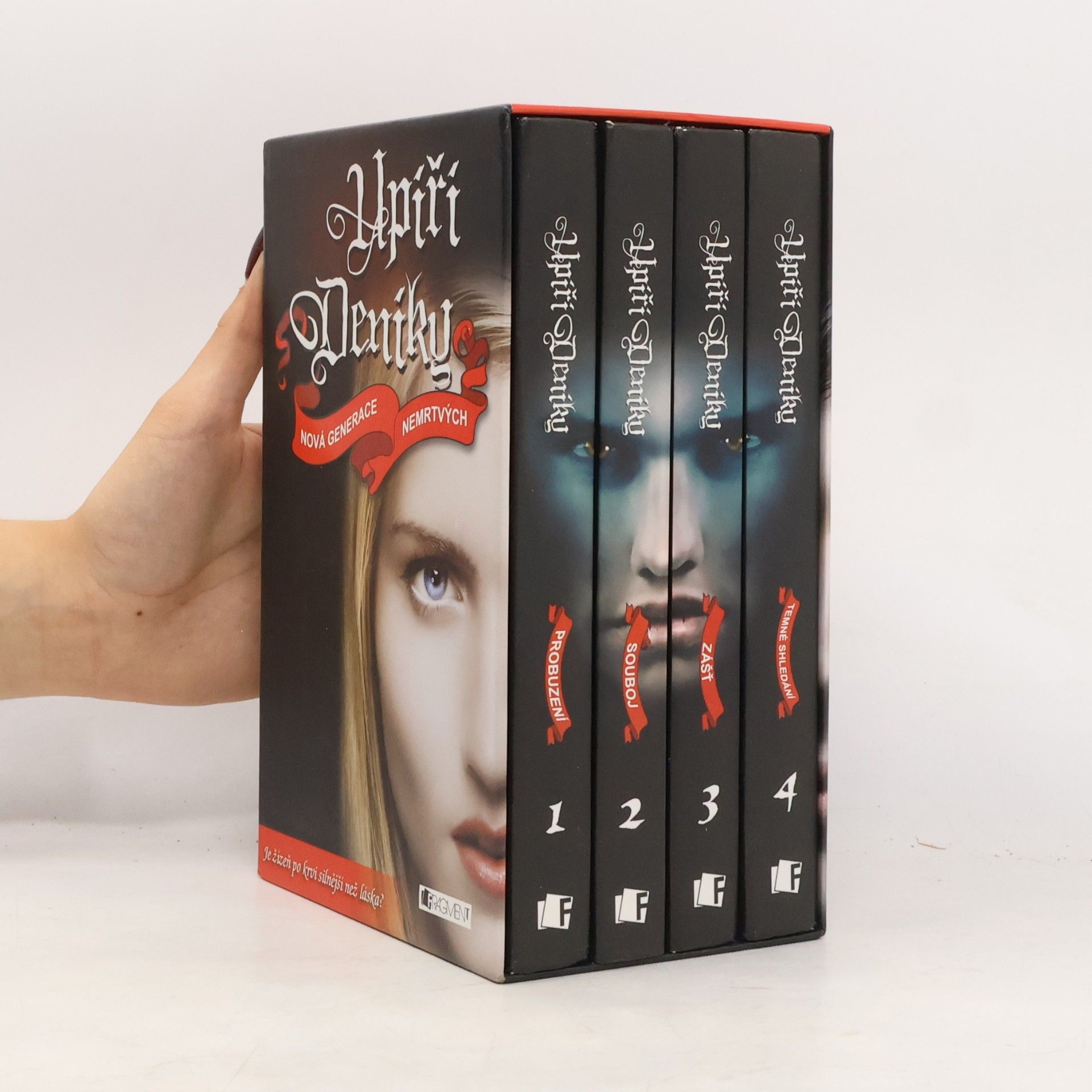 Lisa J. Smith Upíří deníky 1-4