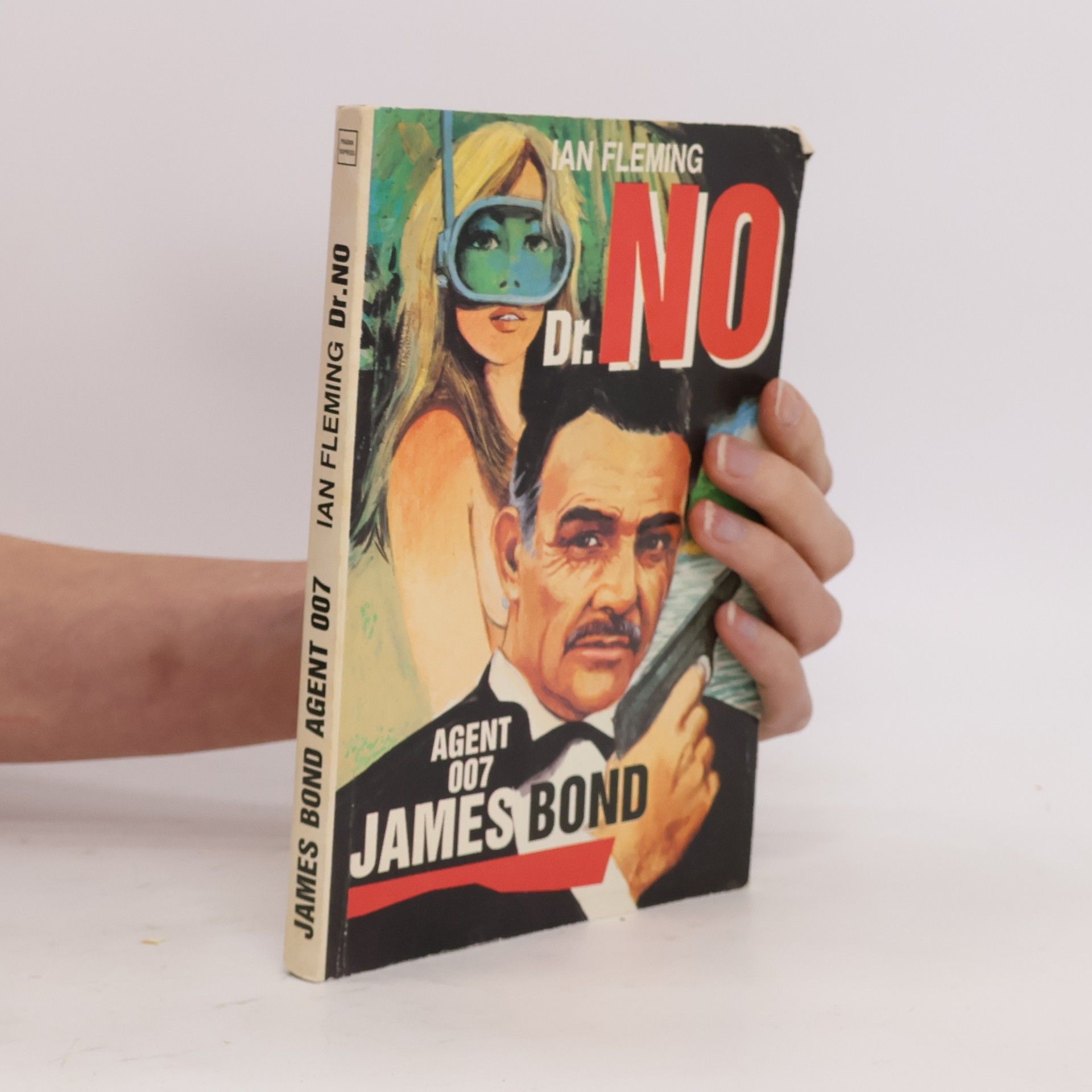 Dr. No. James Bond - agent 007