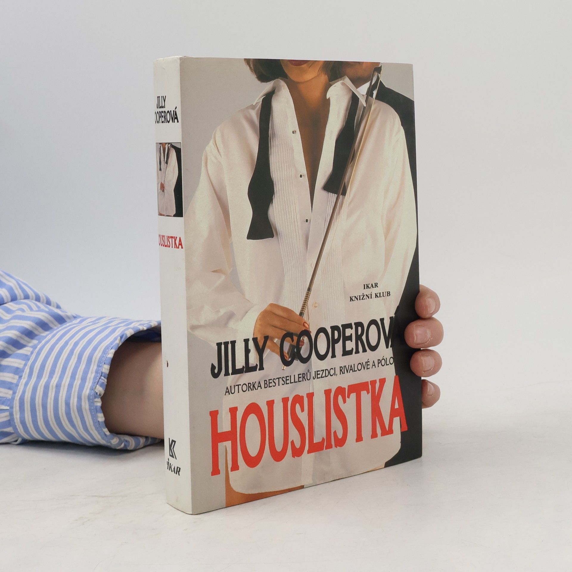 Jilly Cooper Houslistka