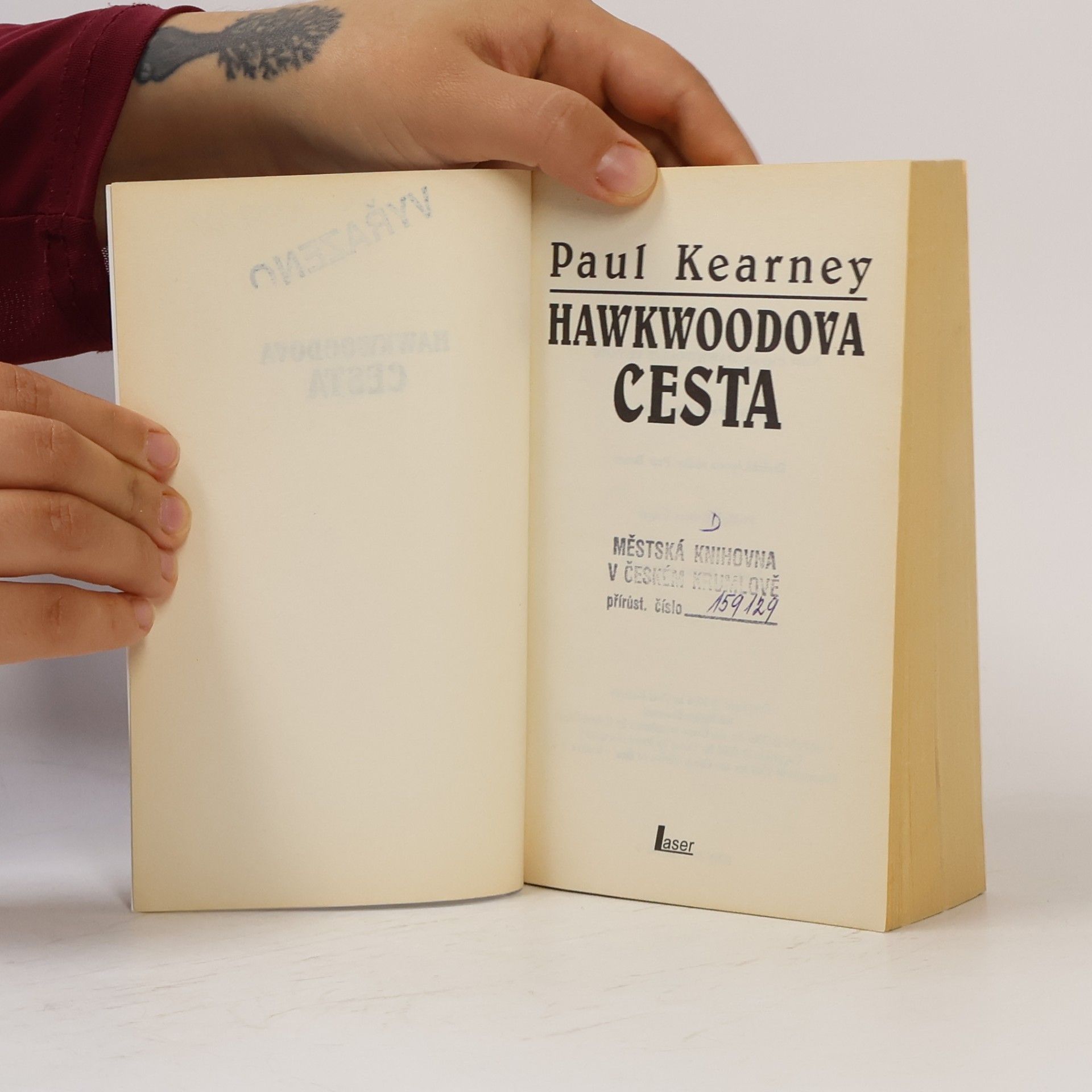 Paul Kearney Hawkwoodova cesta