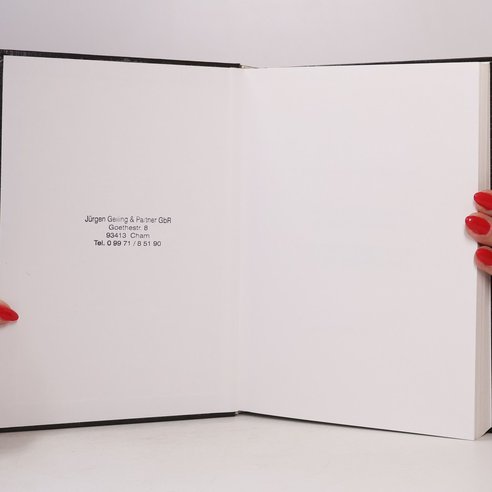 Jörg-Andreas Weber Odborný slovník právo a obchod. Fachwörterbuch Recht und Handel.