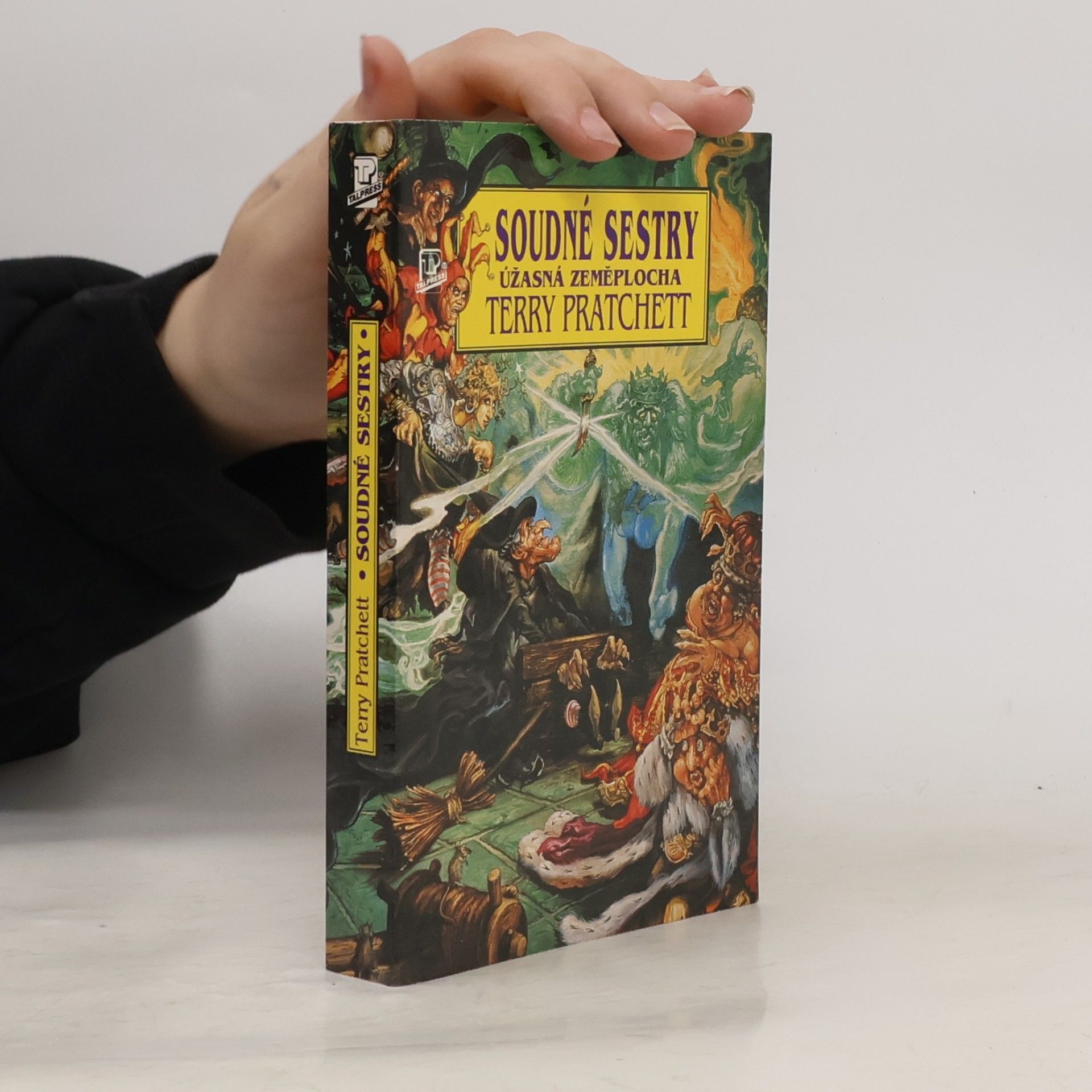 Terry Pratchett Soudné sestry
