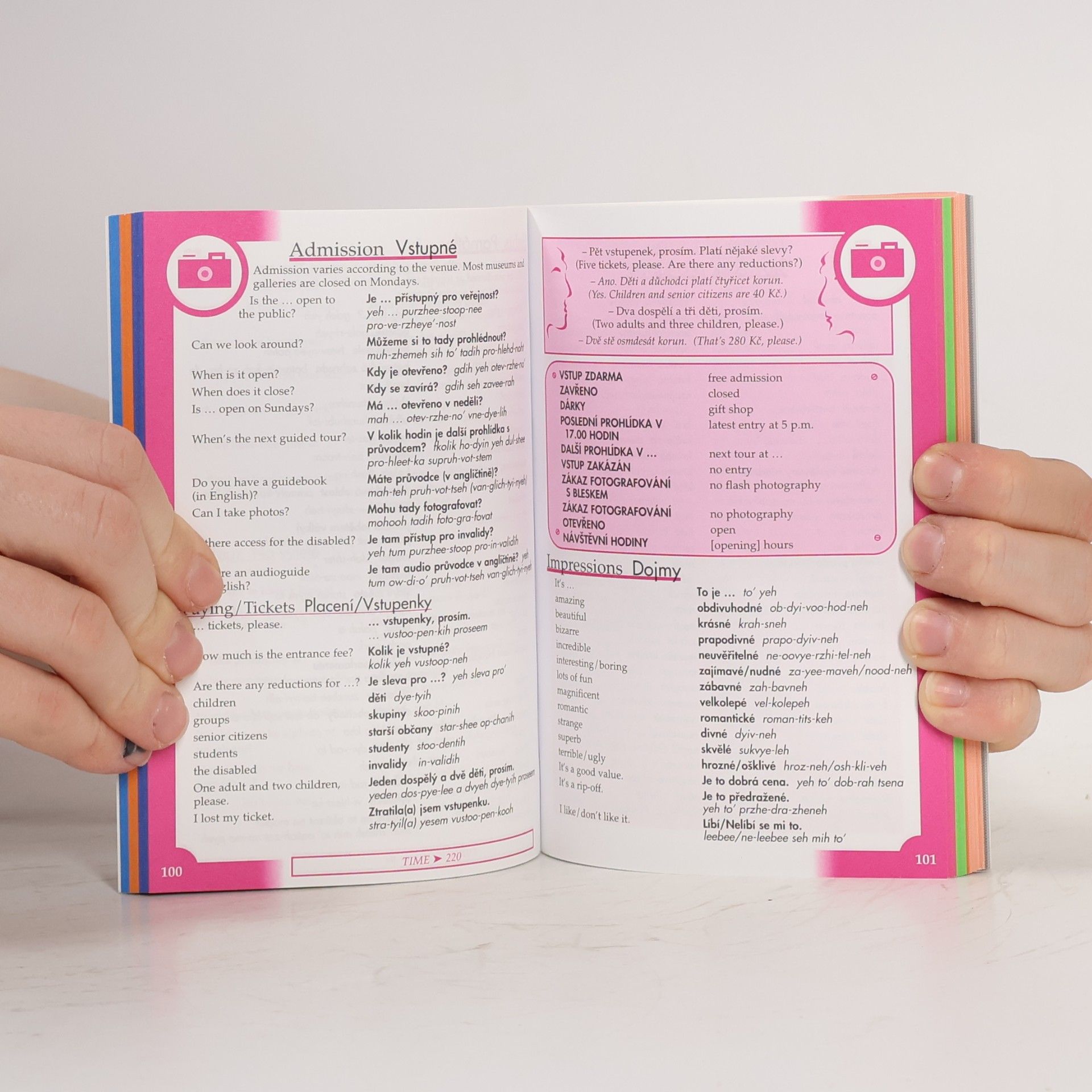 Various authors Czech Phrase Book & Dictionary